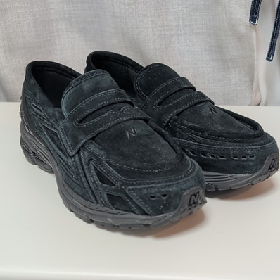 New Balance 1906L "Black Suede"
