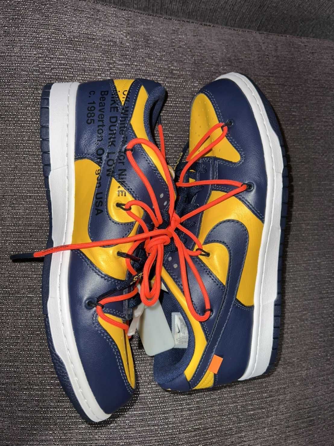 Off-White × Nike Dunk Low LTHR 