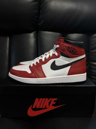 Nike Air Jordan 1 High OG "Light Fusion Red"