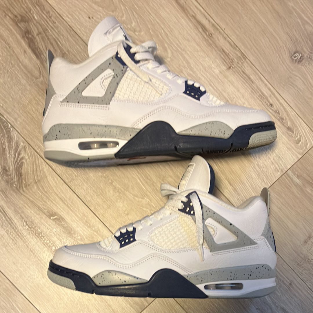 Nike Air Jordan 4 "Midnight Navy"