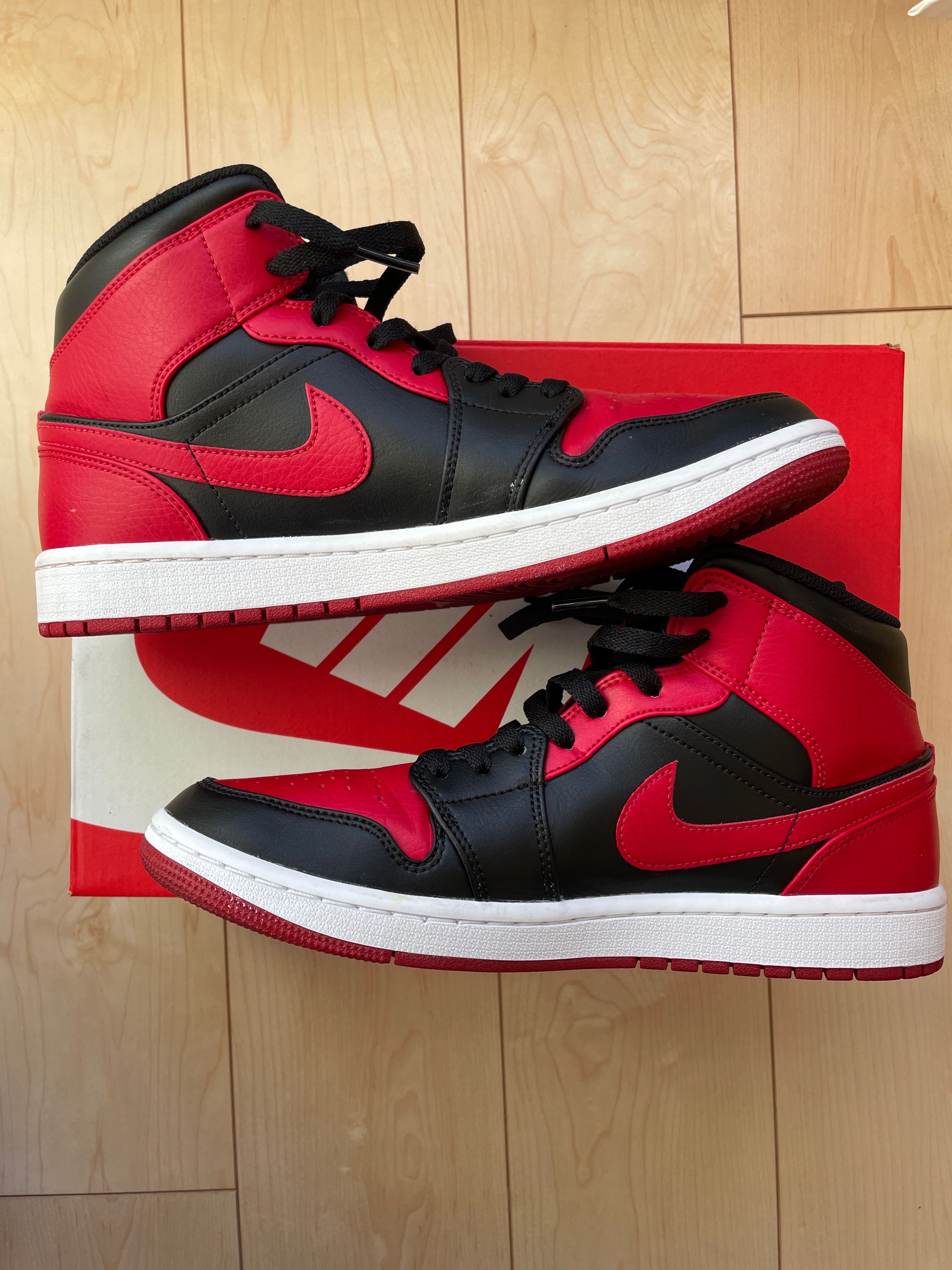 Nike Air Jordan 1 Mid "Bred"