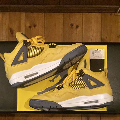 Nike Air Jordan 4 "Tour Yellow"