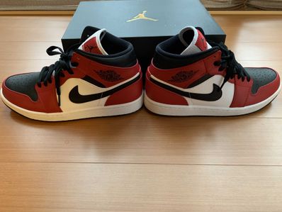 Nike Air Jordan 1 Mid "Chicago Black Toe"