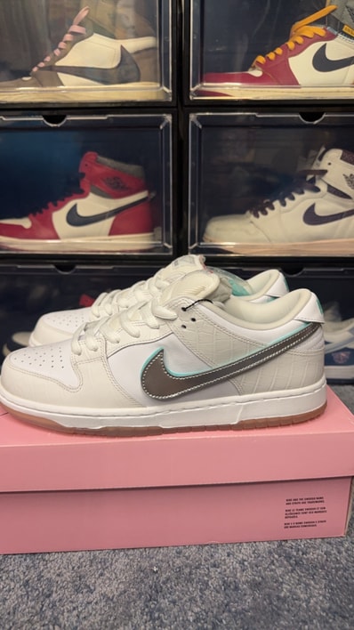 Diamond Supply Co. × Nike SB Dunk Low Pro "White"