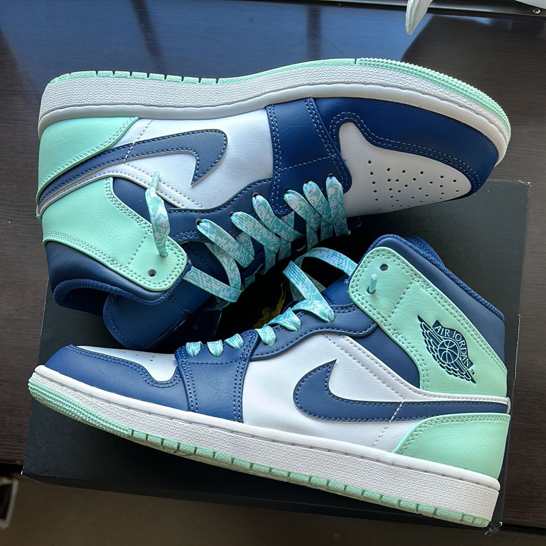 Nike Air Jordan 1 Mid "Blue Mint"