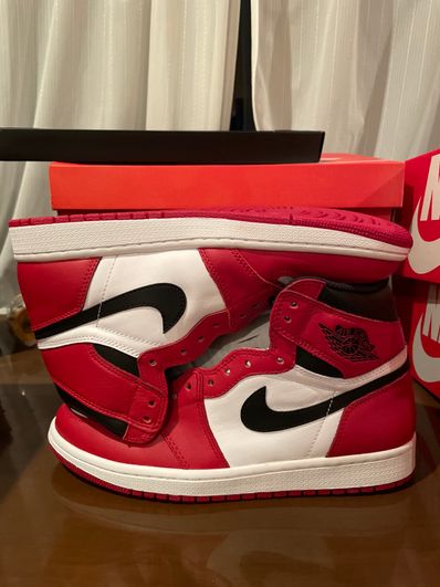 Nike Air Jordan 1 Retro High "Chicago" (2015)