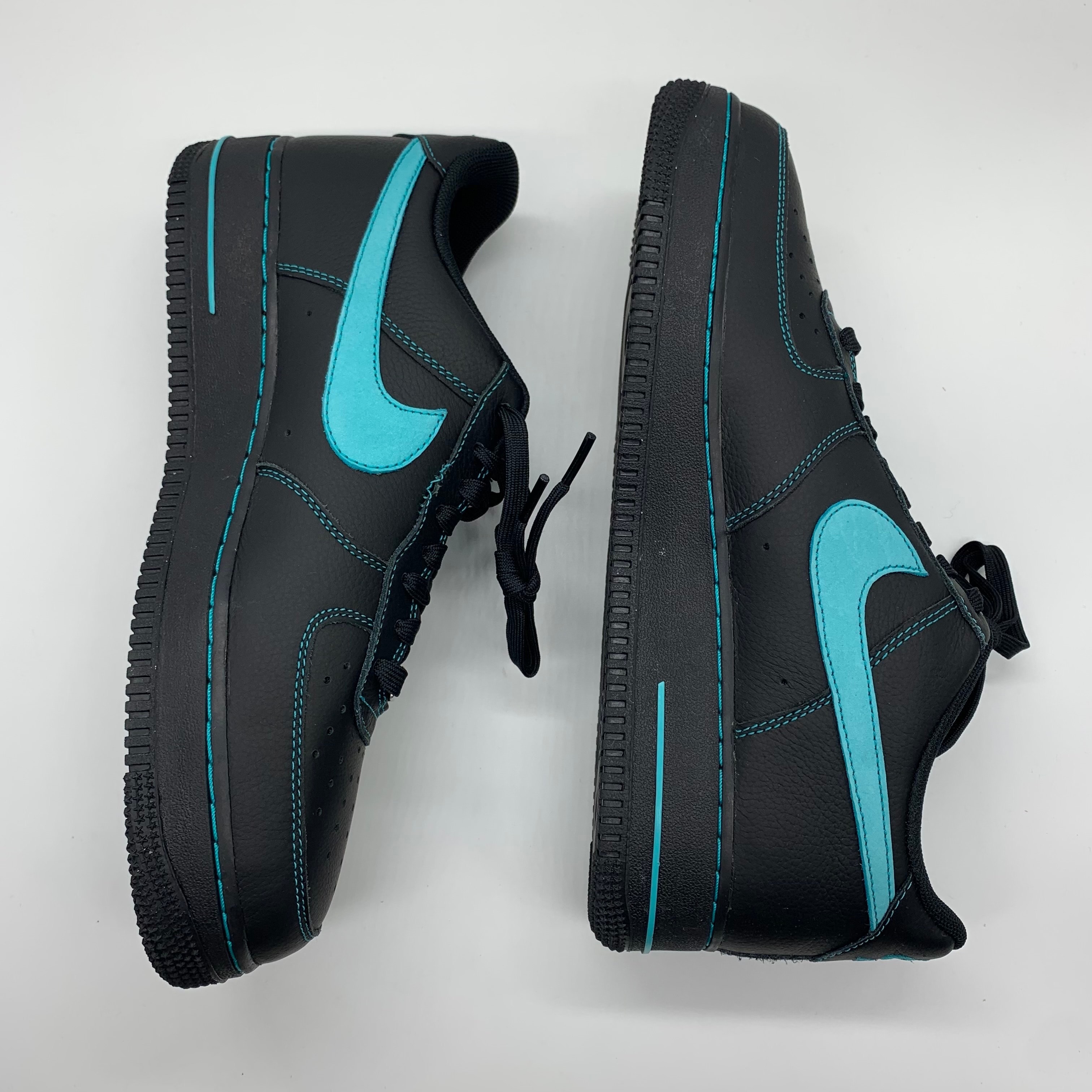 Nike Air Force 1 Low "Black Tiffany"