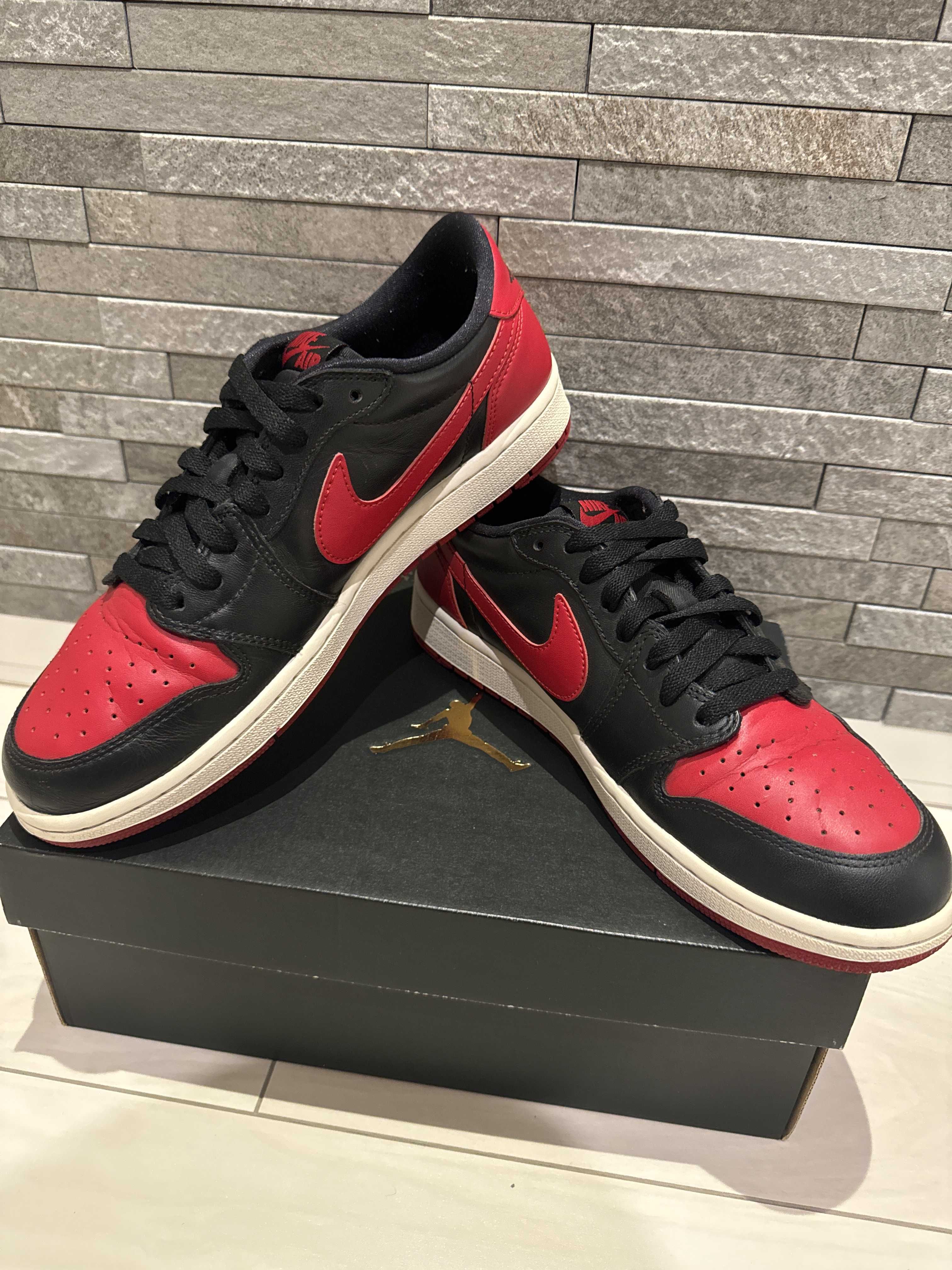 NIKE AIR JORDAN 1 RETRO LOW BRED (2015)