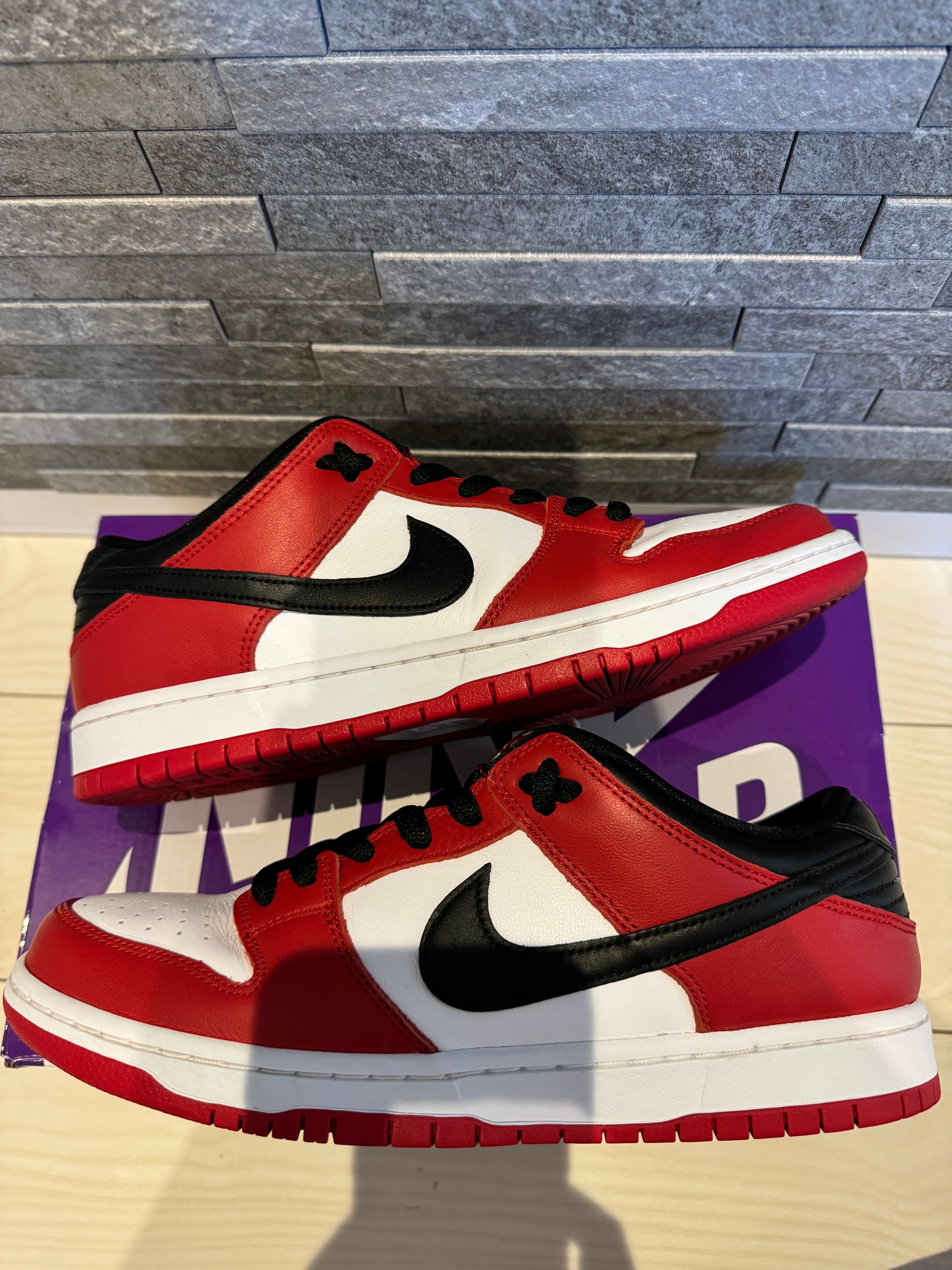 Nike SB Dunk Low Pro "J-Pack Chicago/Varsity Red and White"