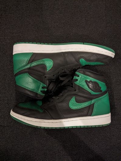 Nike Air Jordan 1 Retro High OG "Black/Pine Green" (2020)