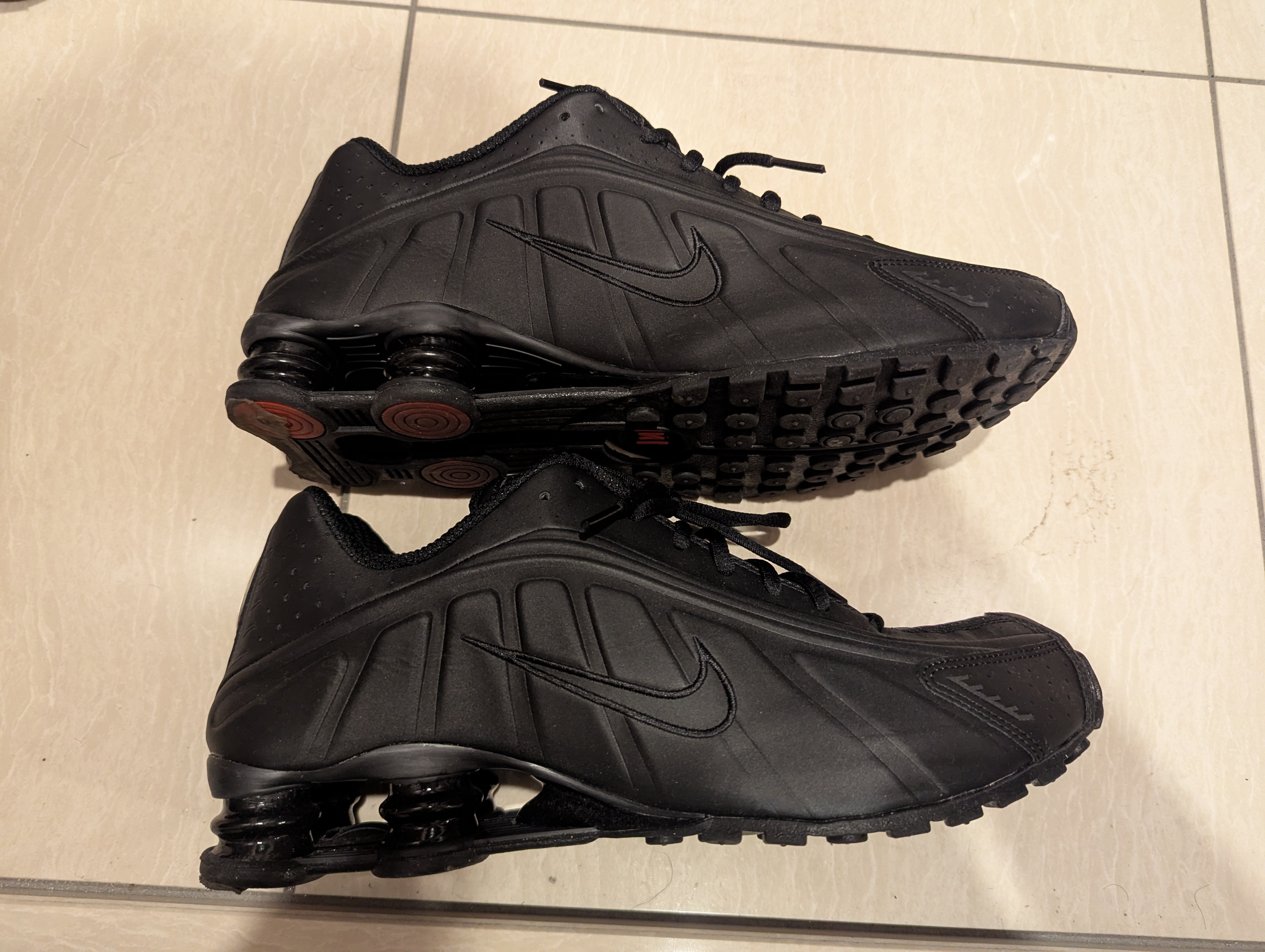 Nike Women's Shox R4 "Black"