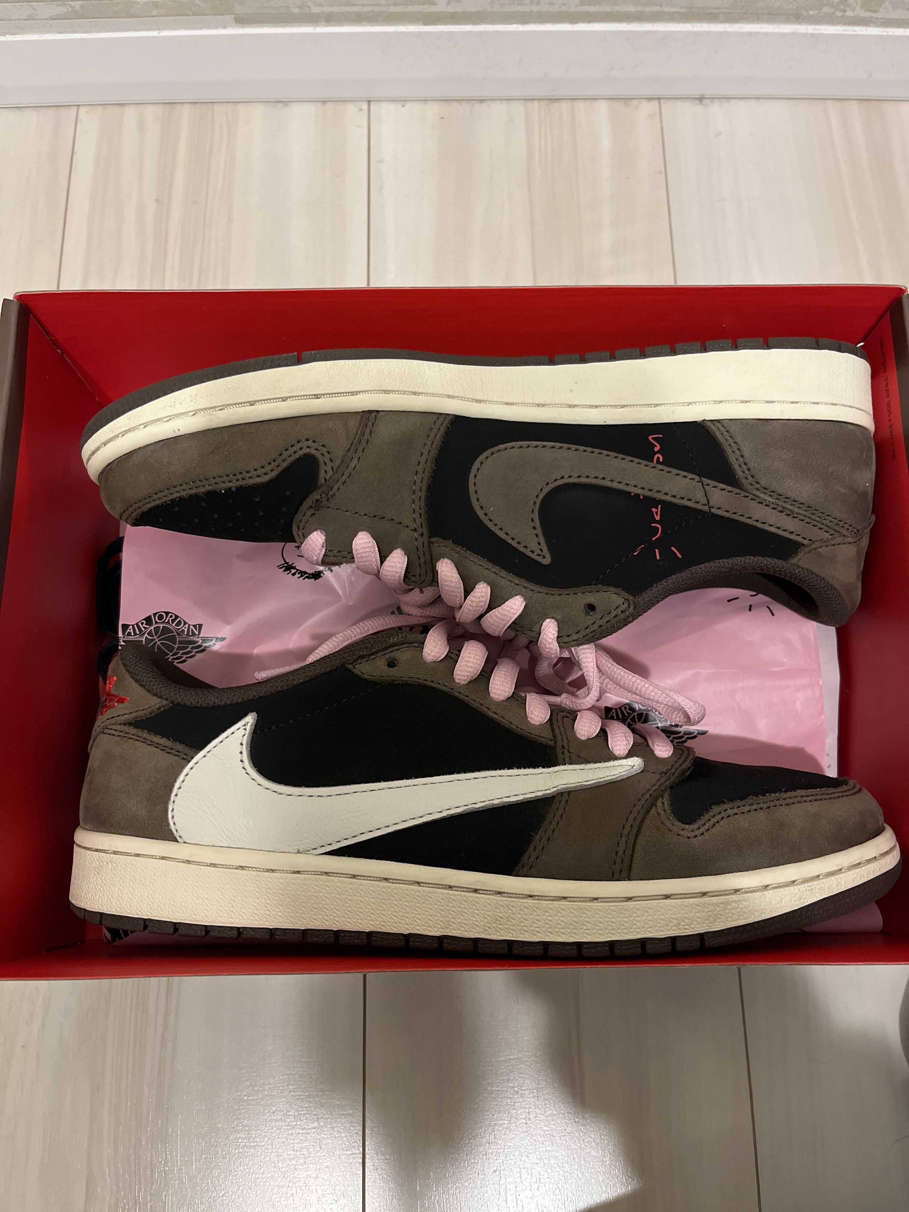 Travis Scott × Nike Air Jordan 1 Low OG SP-T "Black/Dark Mocha"