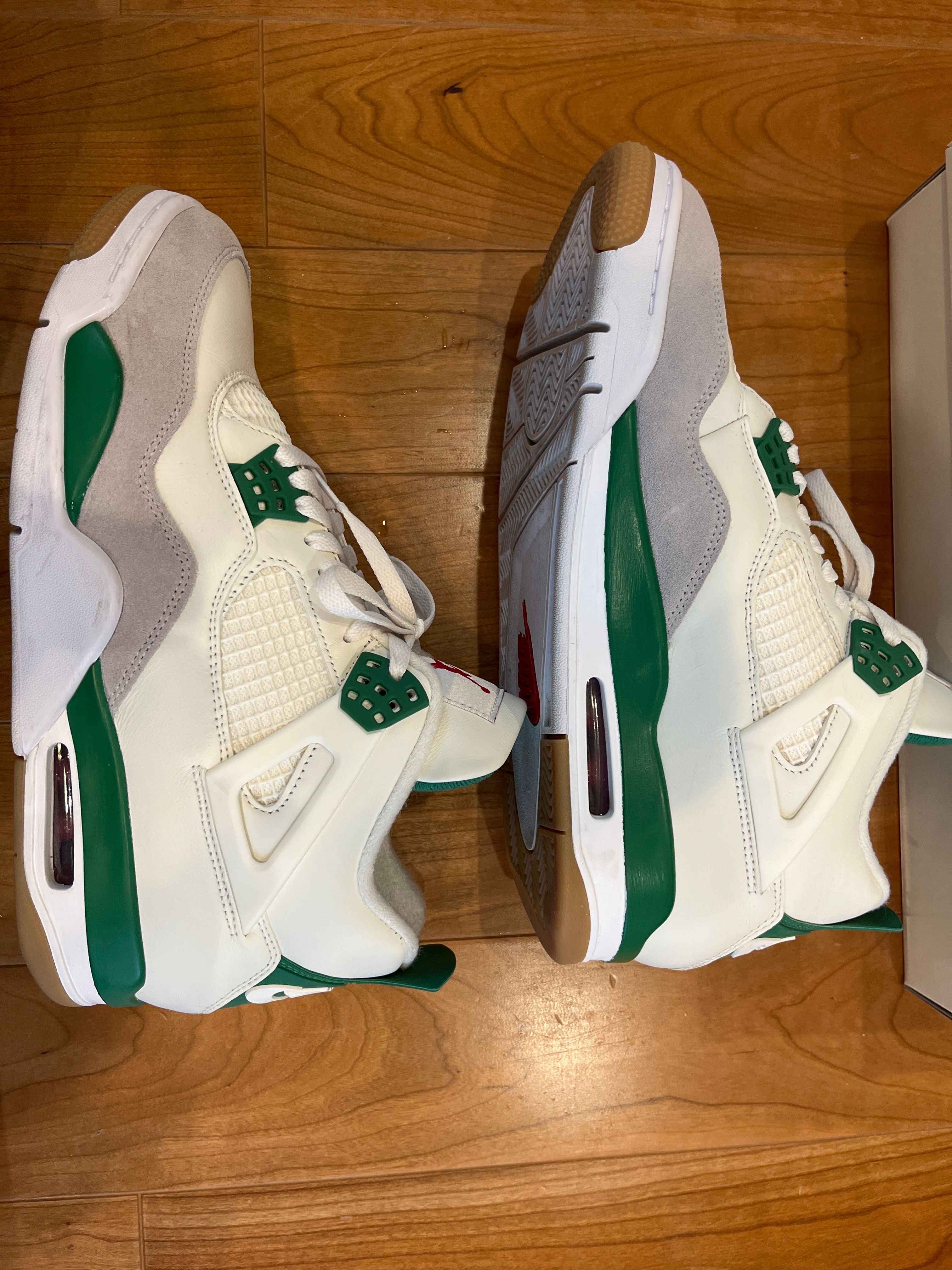 Nike SB × Air Jordan 4 Retro SP "Pine Green"