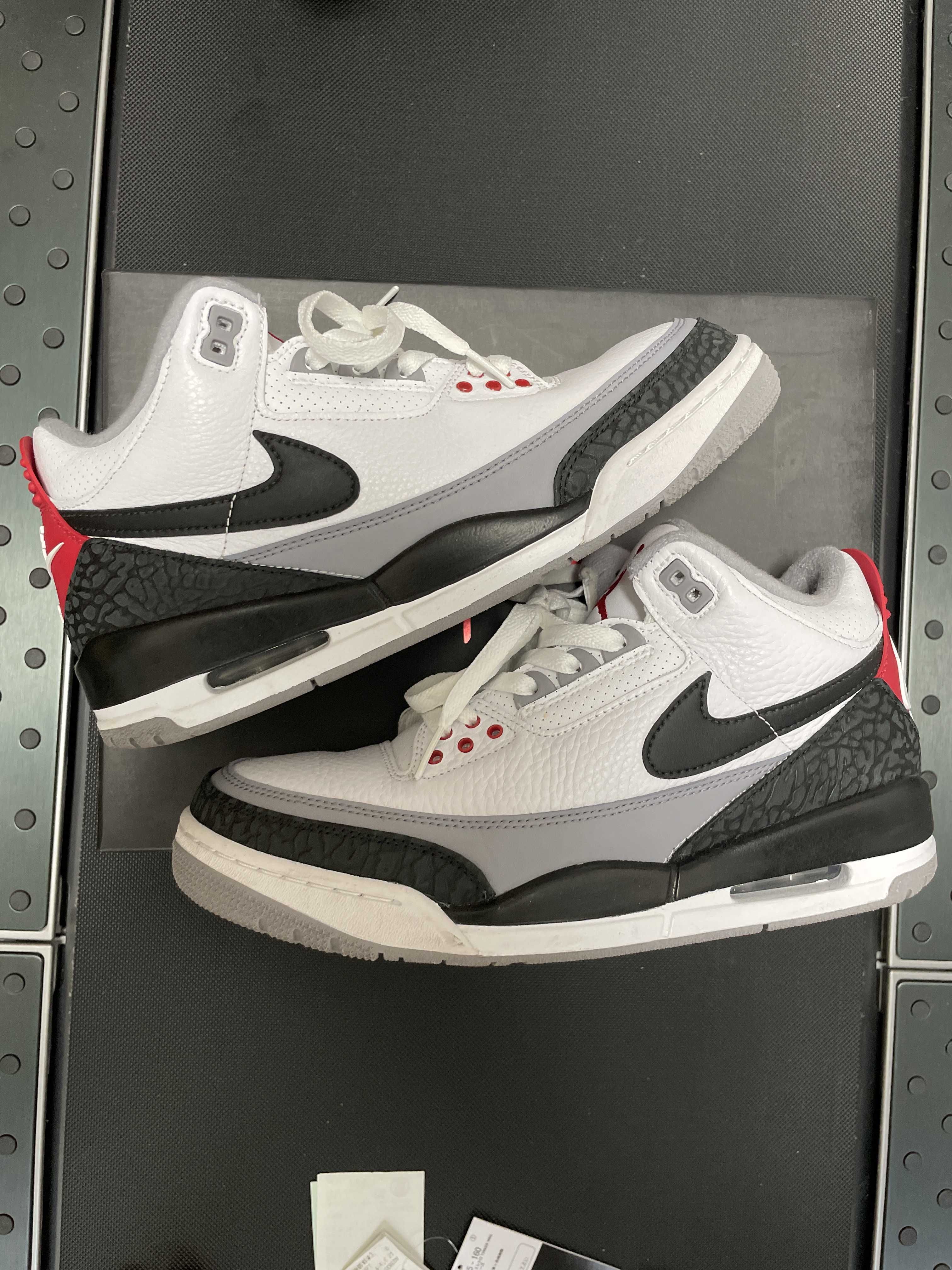 Nike Air Jordan 3 Retro "Tinker Hatfield"