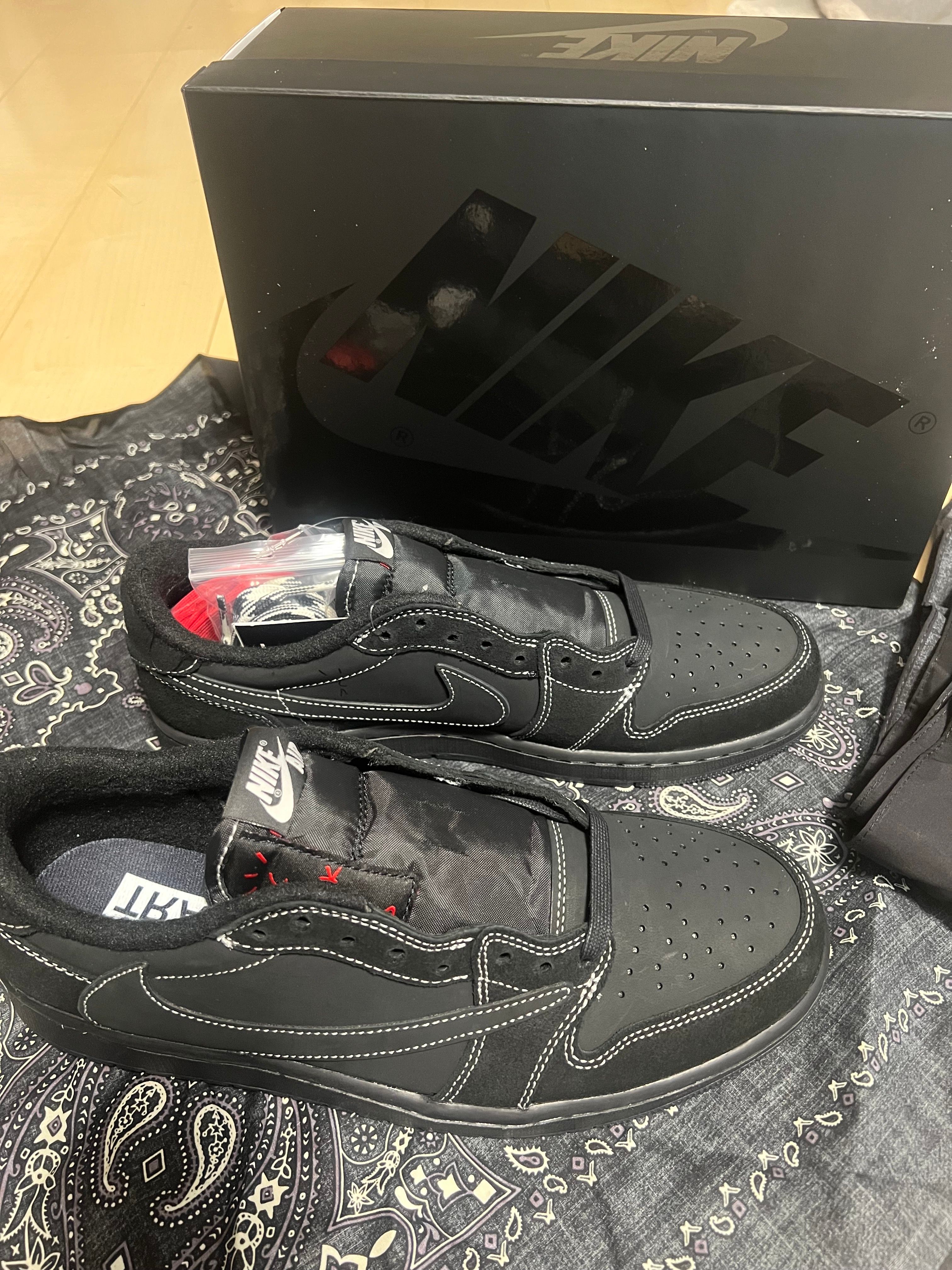 Travis Scott × Nike Air Jordan 1 Low OG SP "Black Phantom"