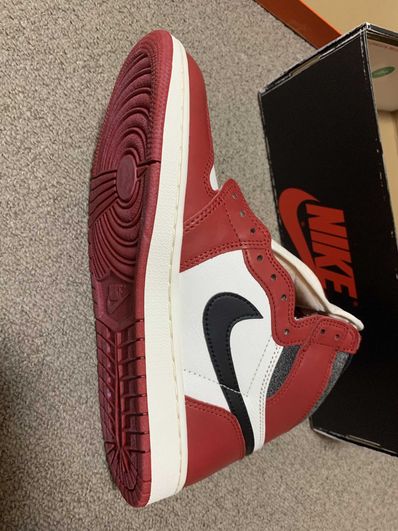 Nike Air Jordan 1 High OG "Lost & Found/Chicago"
