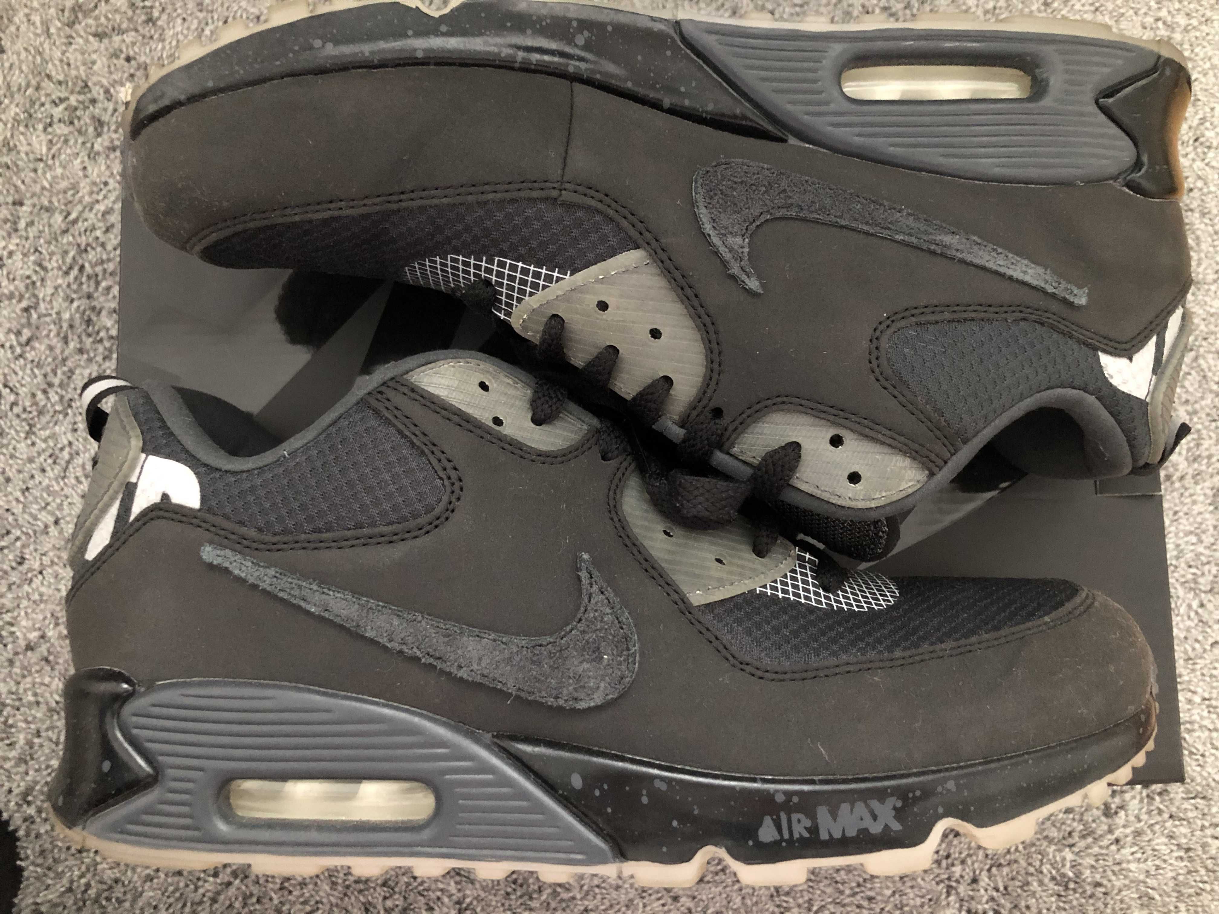 UNDEFEATED × Nike Air Max 90 "Black/Rush Pink"