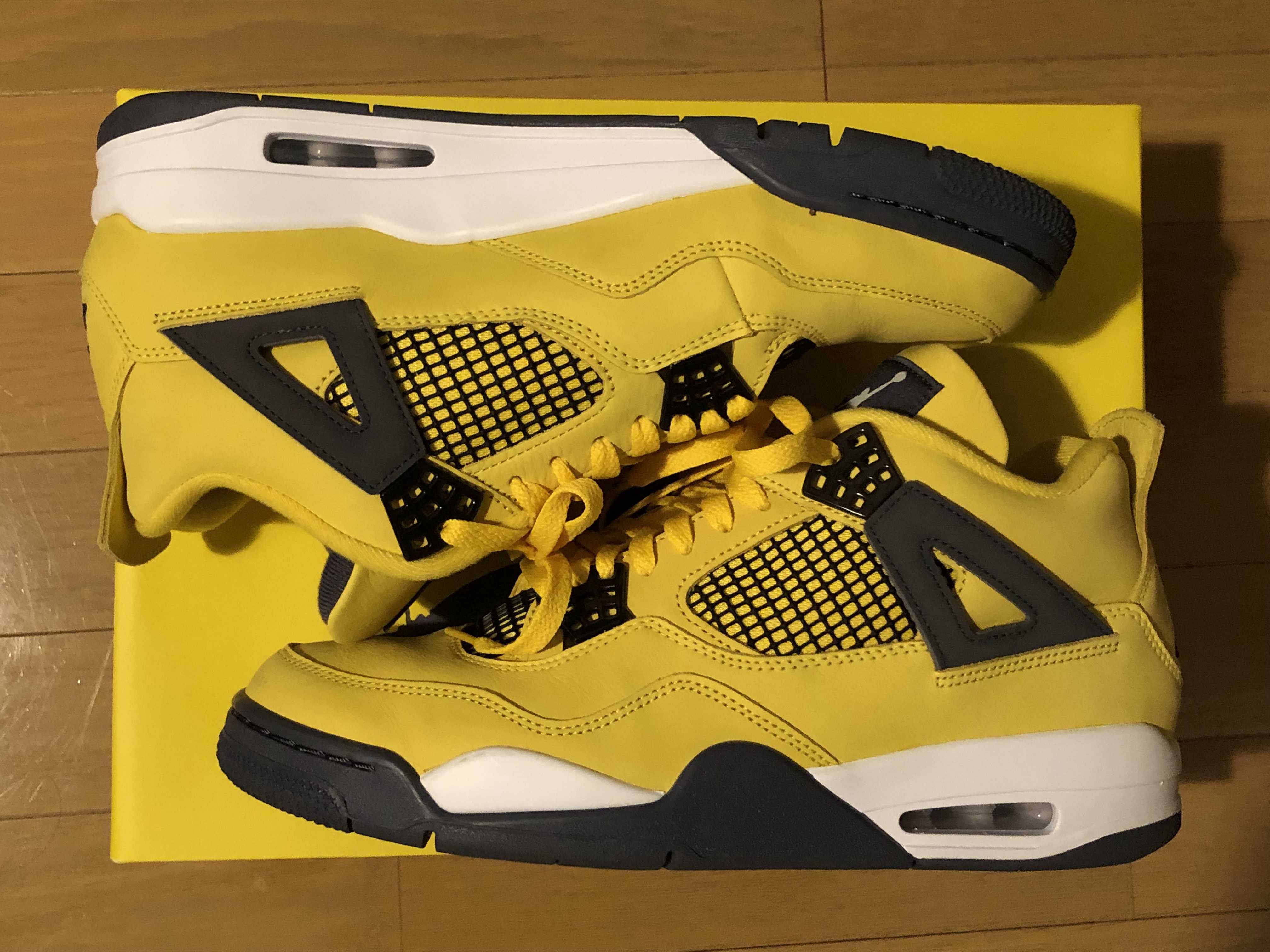Nike Air Jordan 4 "Tour Yellow"
