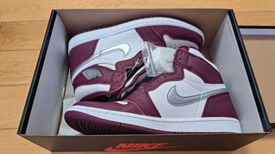 Nike Air Jordan 1 High OG "Bordeaux"