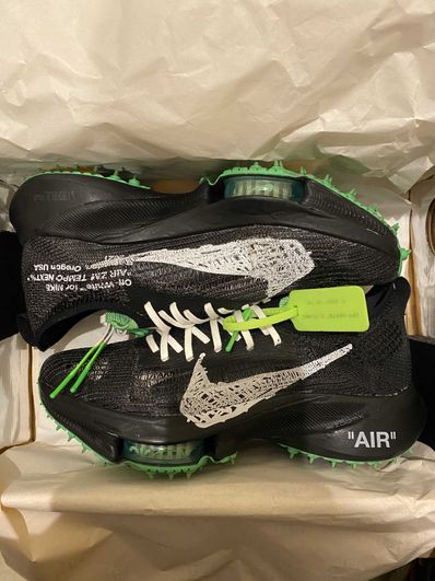 Off-White × Nike Air Zoom Tempo Next% Flyknit "Black"