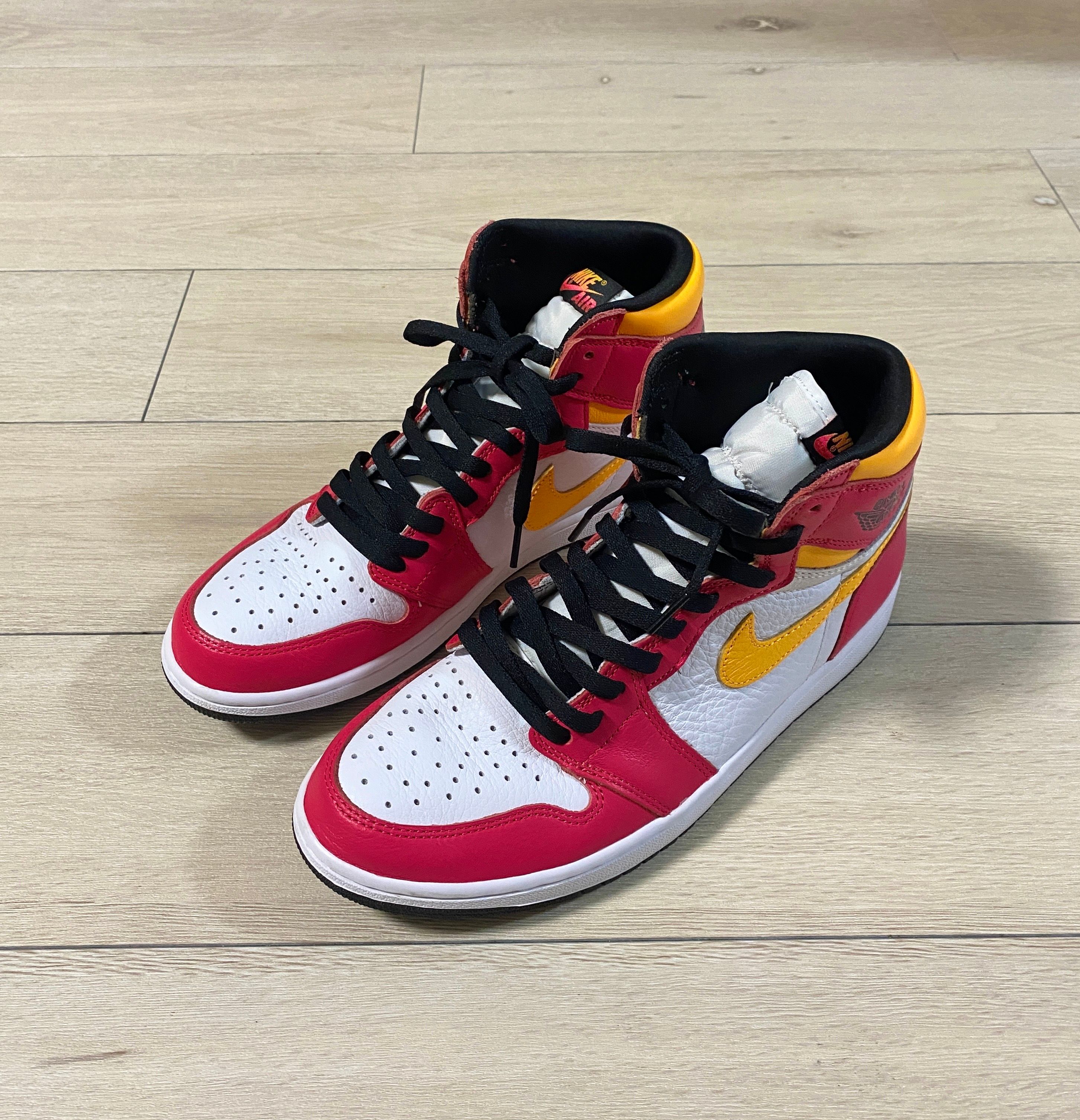Nike Air Jordan 1 High OG "Light Fusion Red"