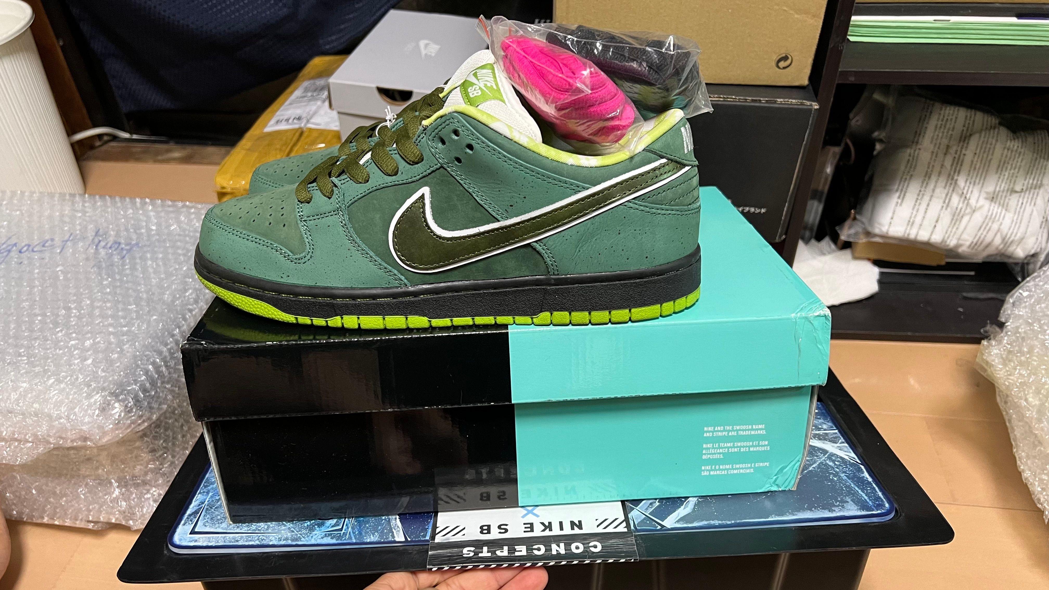 Concepts × Nike SB Dunk Low "Green Lobster"
