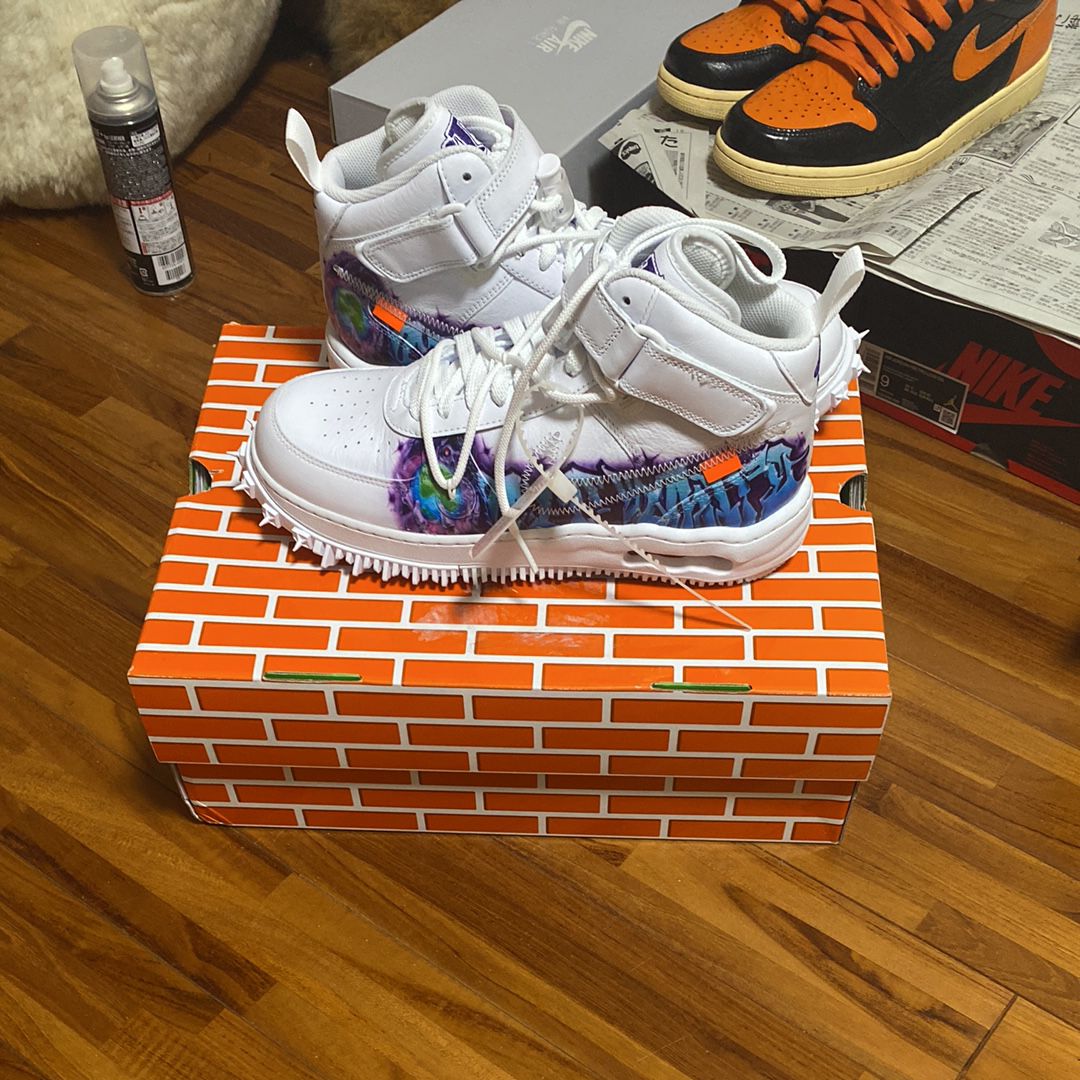 Off-White × Nike Air Force 1 Mid "Graffiti"
