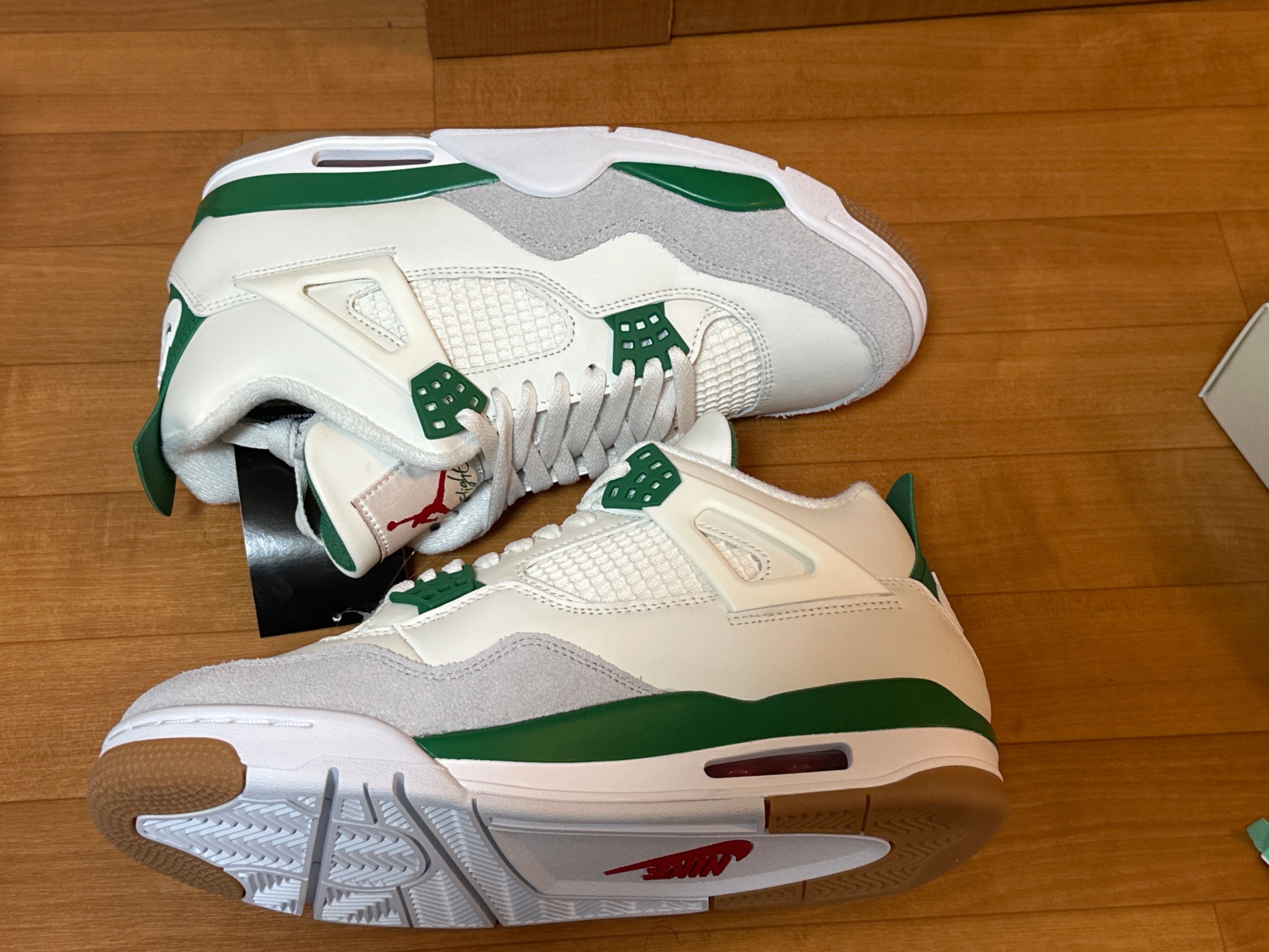 Nike SB × Air Jordan 4 Retro SP "Pine Green"