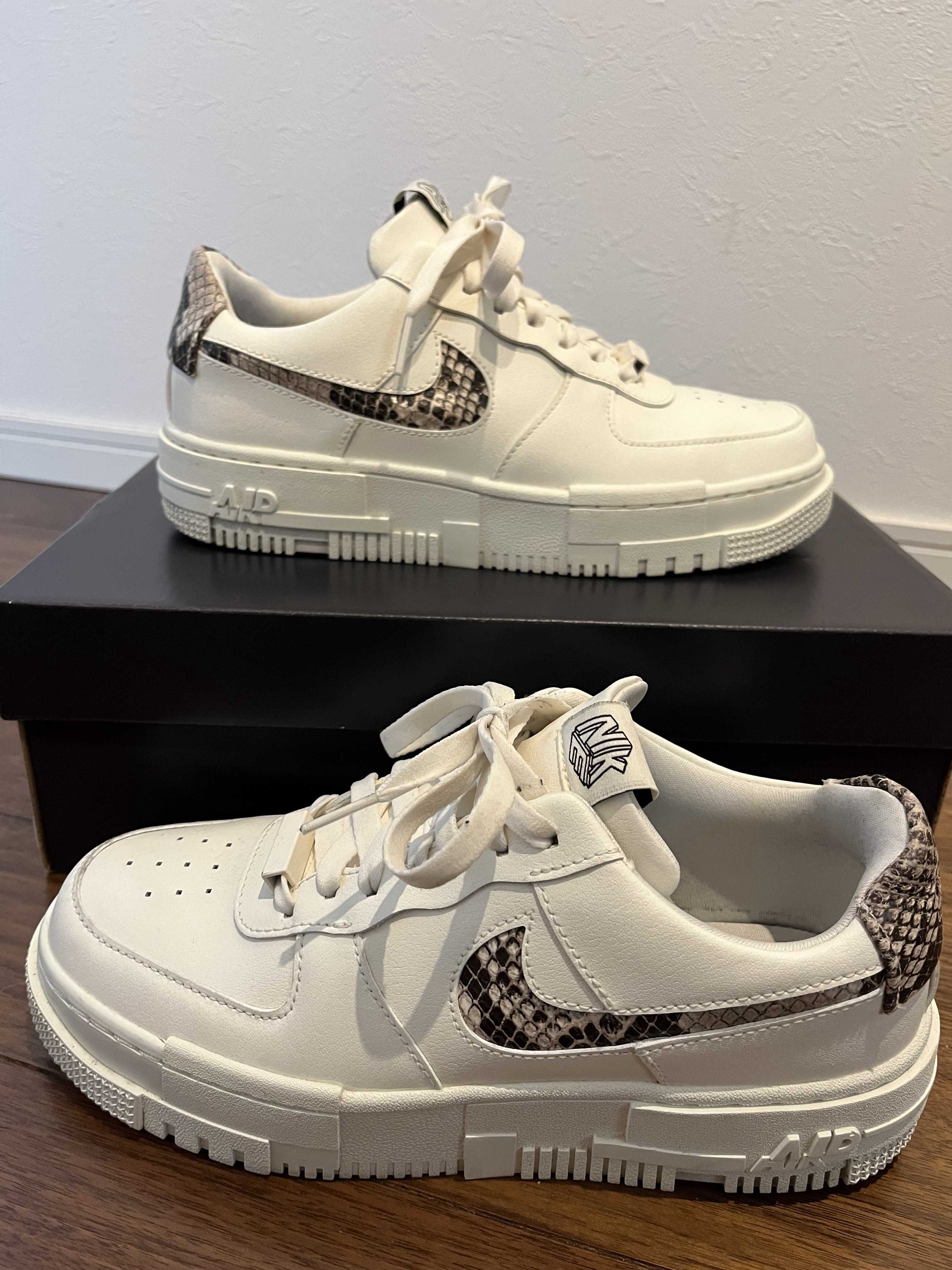 Nike Women's Air Force 1 Pixel SE "Snake" 