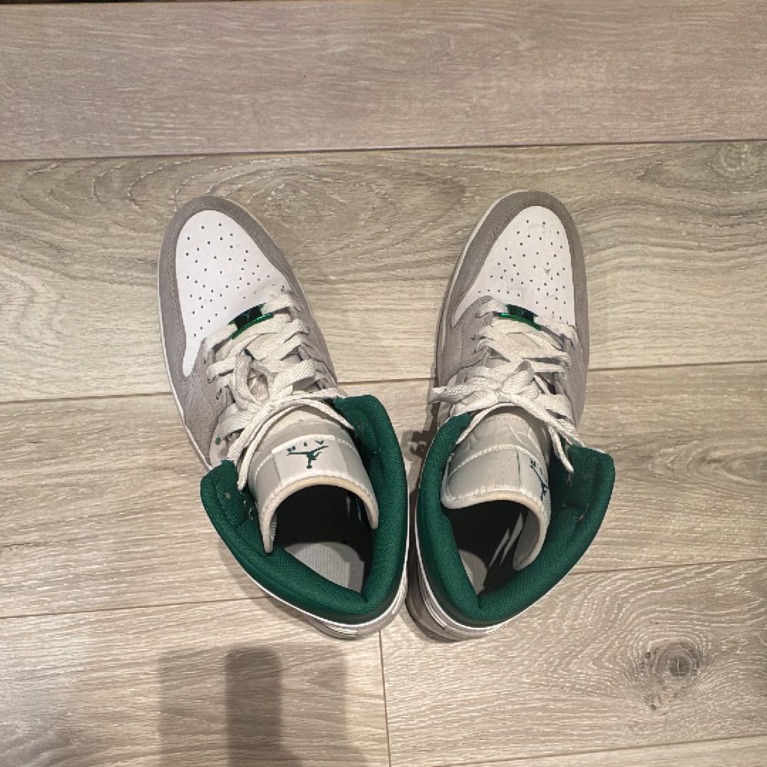 Nike Air Jordan 1 Mid "Green Grey White"