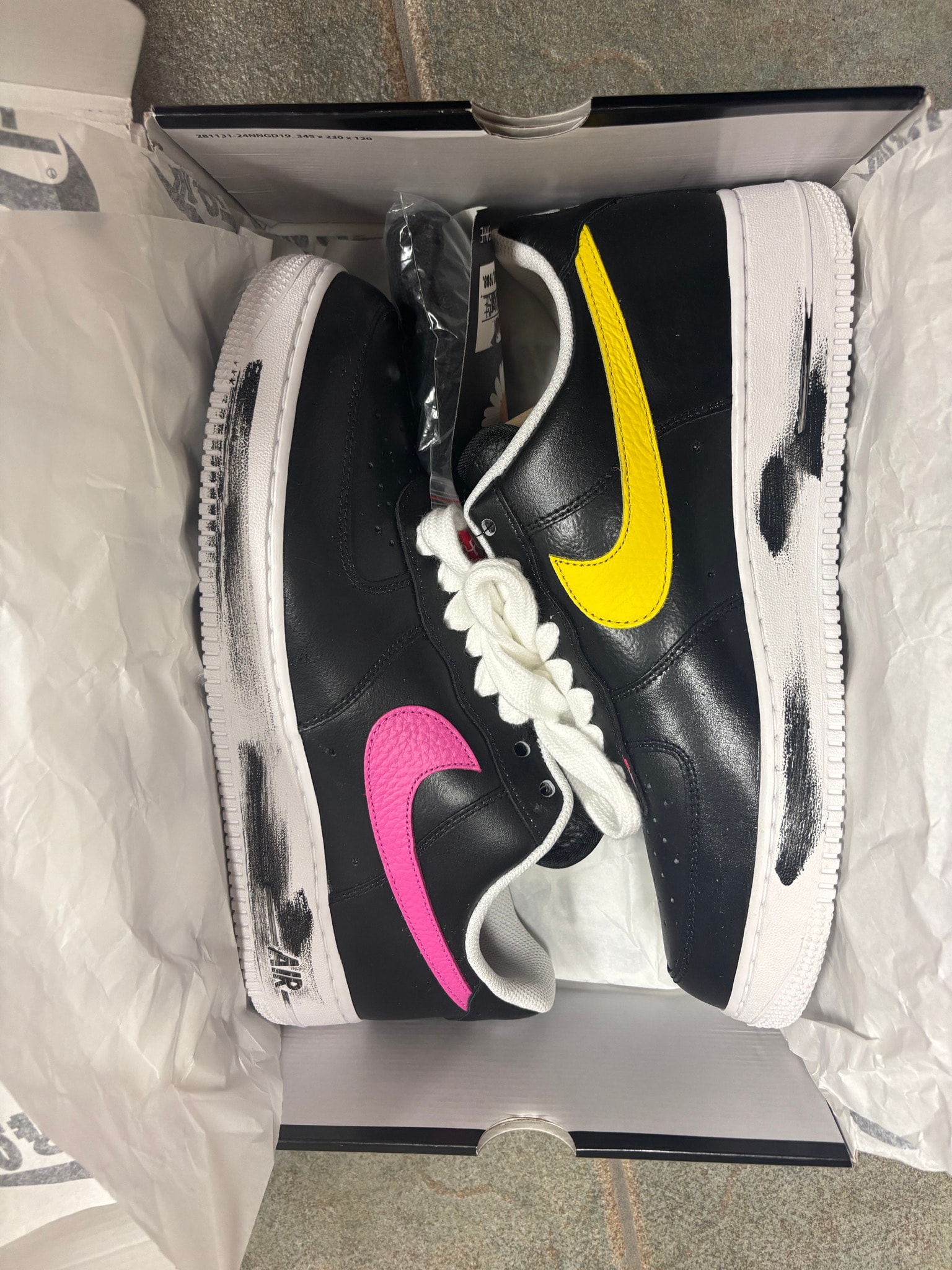 PEACEMINUSONE × Nike Air Force 1 Low '07 Para-Noise 3.0 "Black and Multi-Color" / G-DRAGON