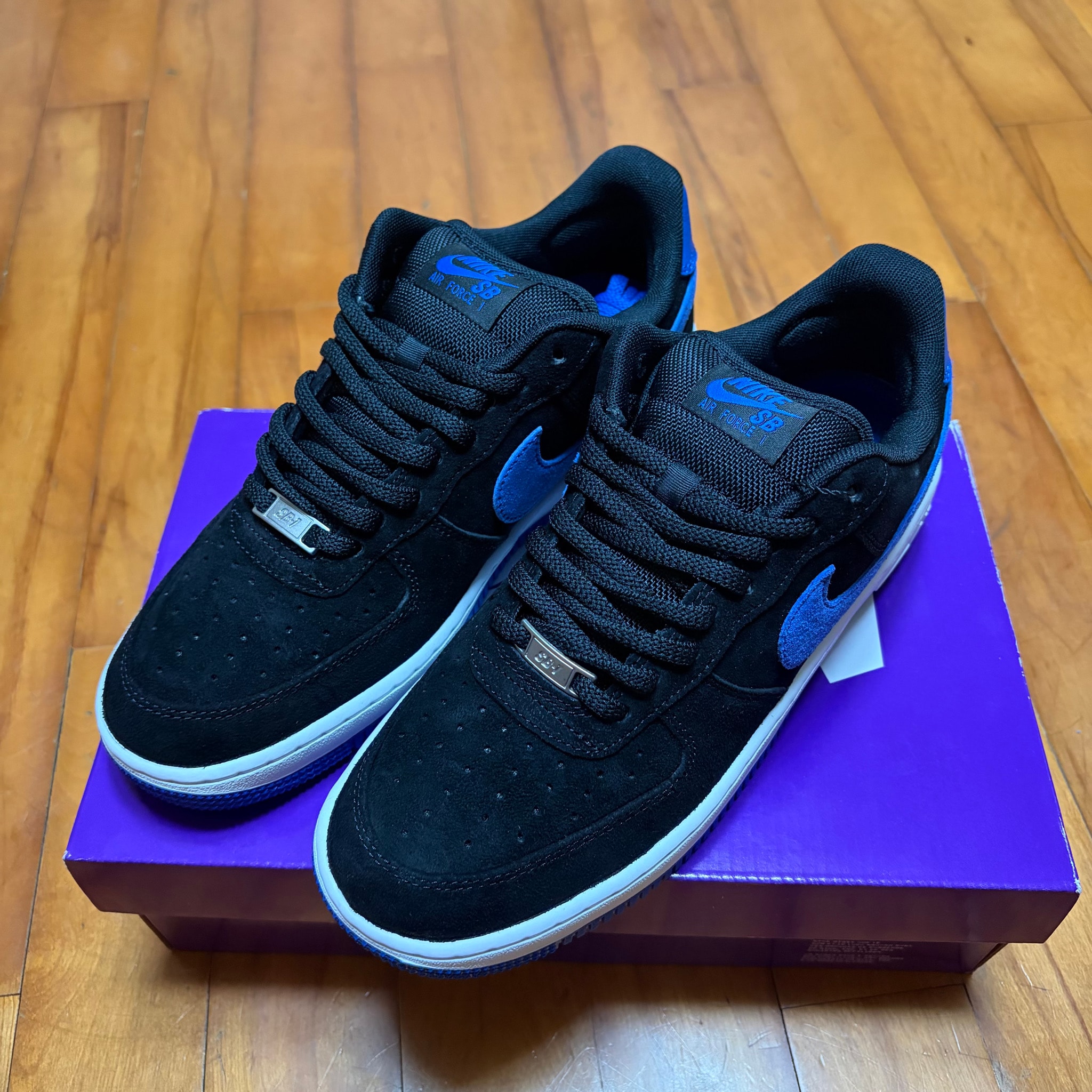 Instant Skateboards × Nike SB Air Force 1 Low SE "Black/Game Royal/White" (with Heel Logo)