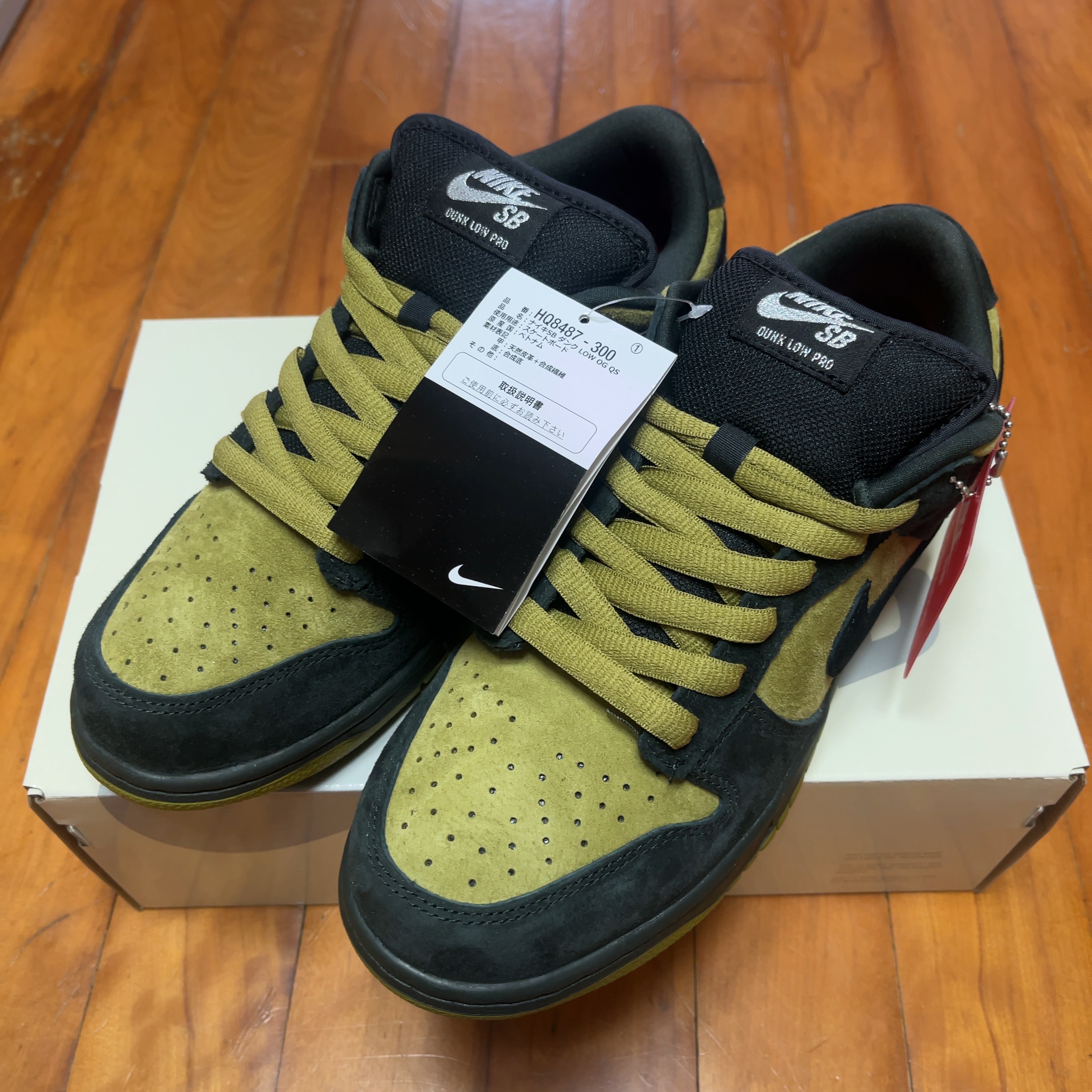 Supreme × Nike SB Dunk Low "Camper Green" (Asia Exclusive) (25FW Week2)