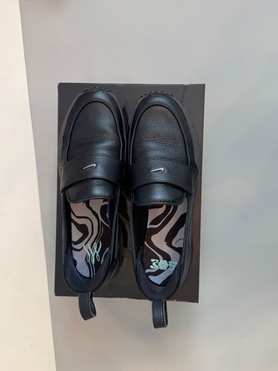 SWDC × Nike Women's Air Max Phenomena "Black/Metallic Silver"