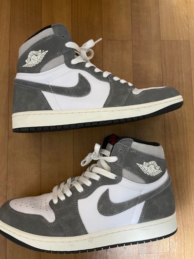 Nike Air Jordan 1 Retro High OG "Black and Smoke Grey"