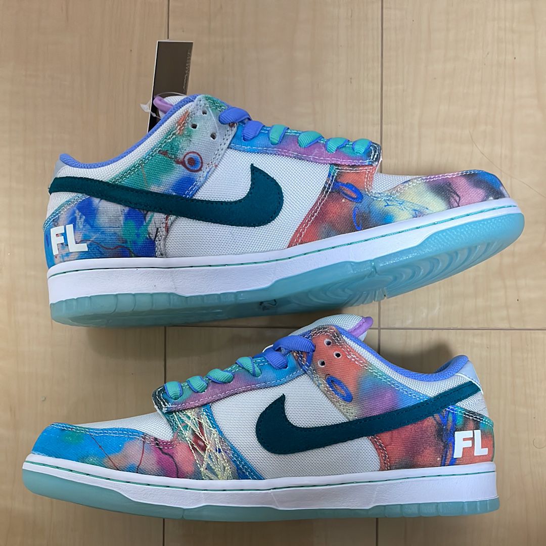 Futura × Nike SB Dunk Low "White and Geode Teal"