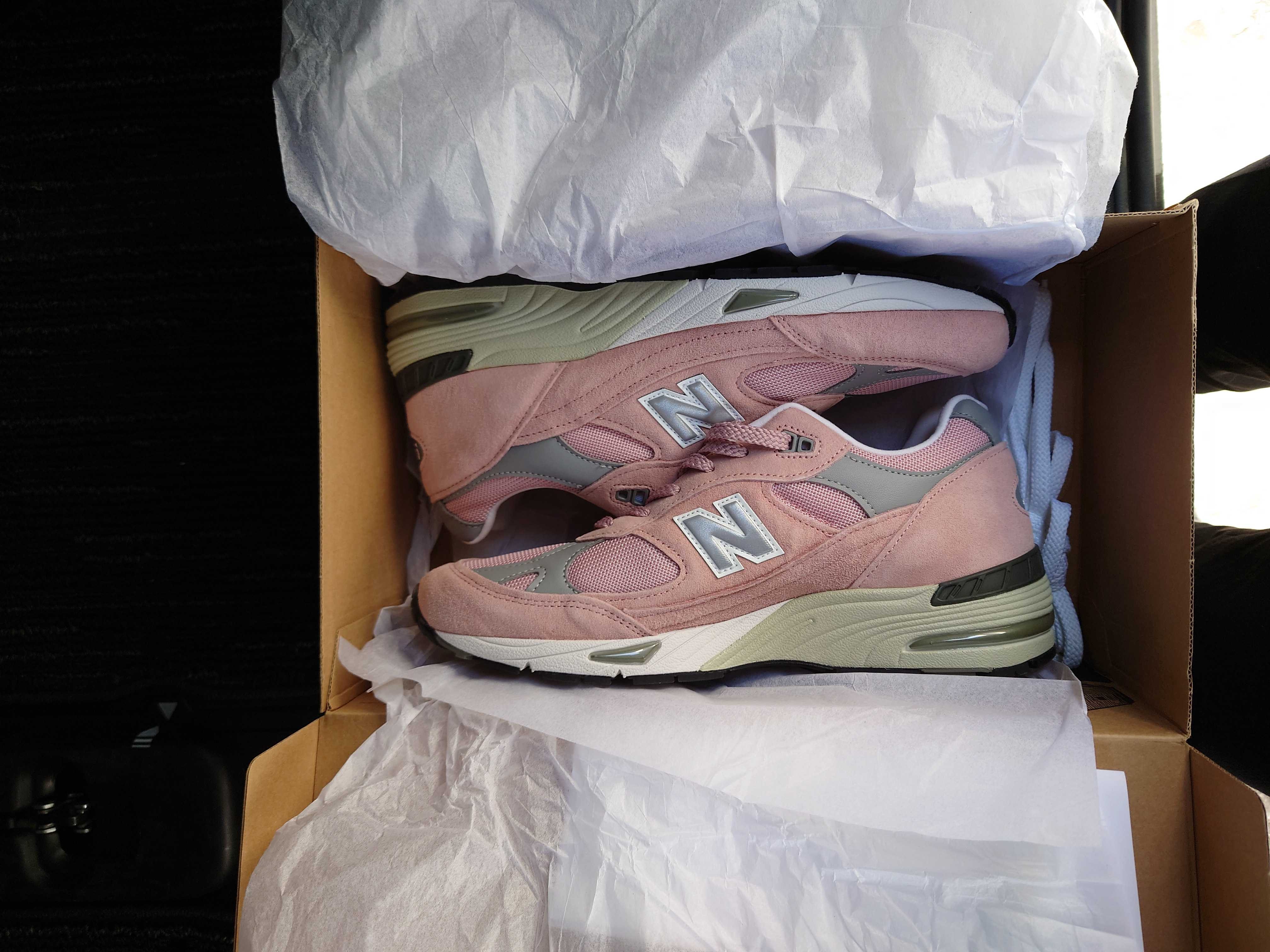 New Balance M991 PNK