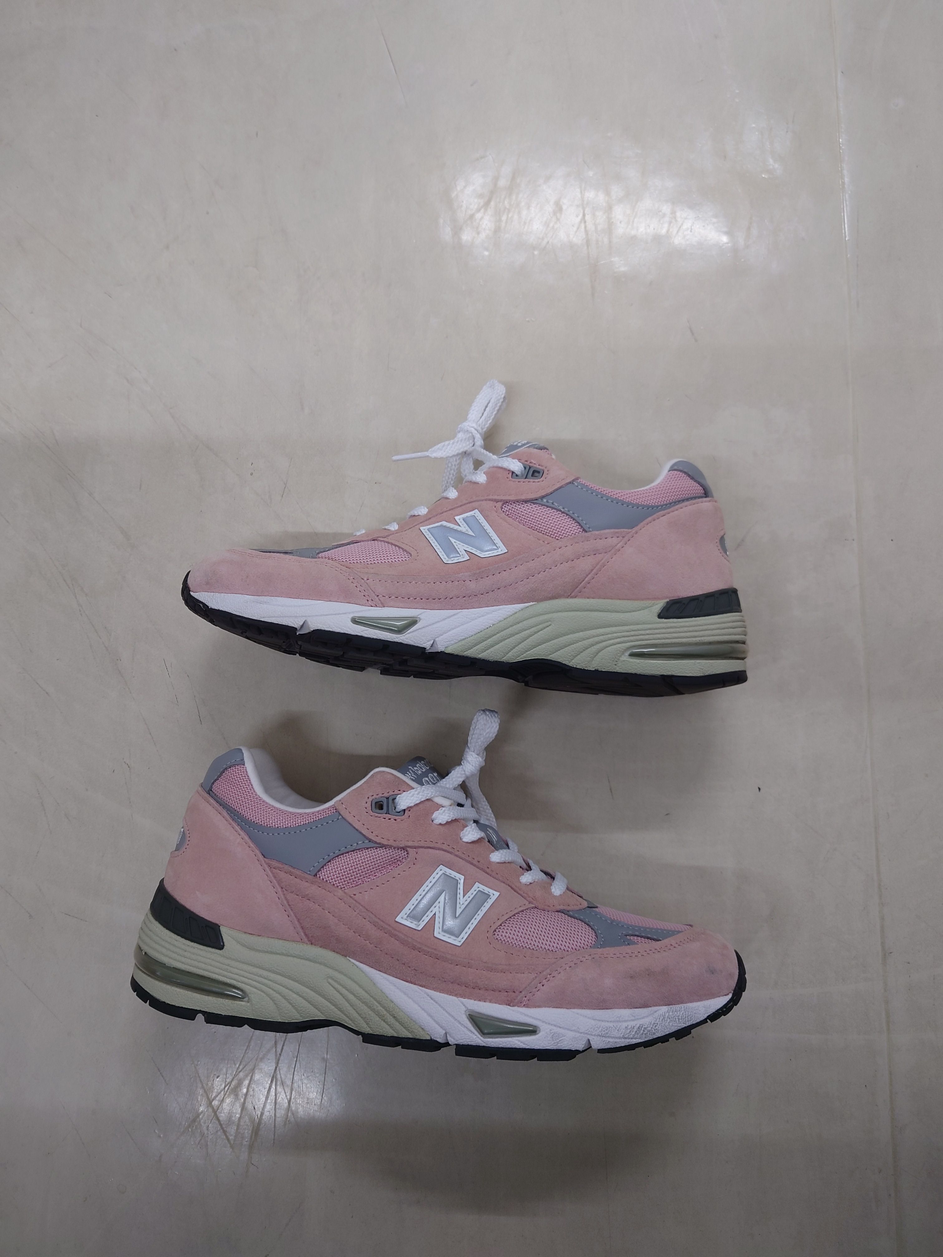 New Balance M991 PNK