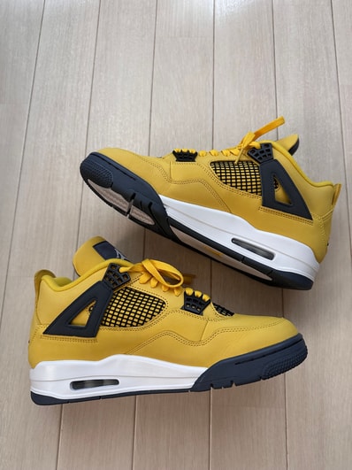 Nike Air Jordan 4 "Tour Yellow"