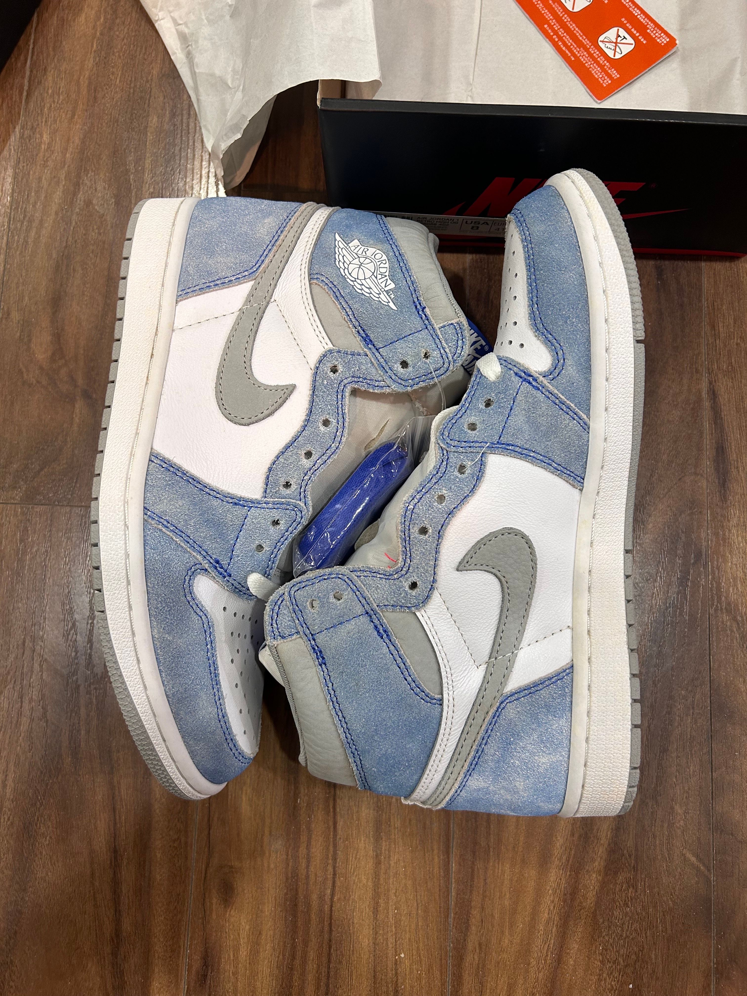Nike Air Jordan 1 High OG "Hyper Royal"
