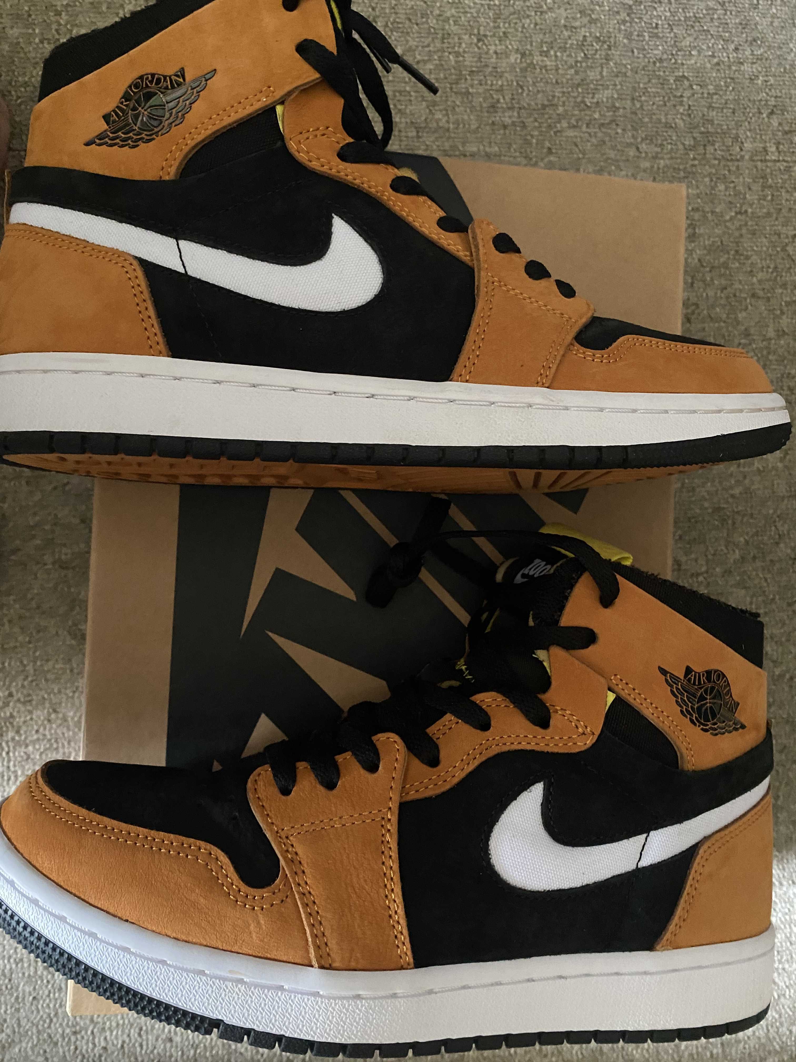 Nike Air Jordan 1 High Zoom "Monarch Orange"