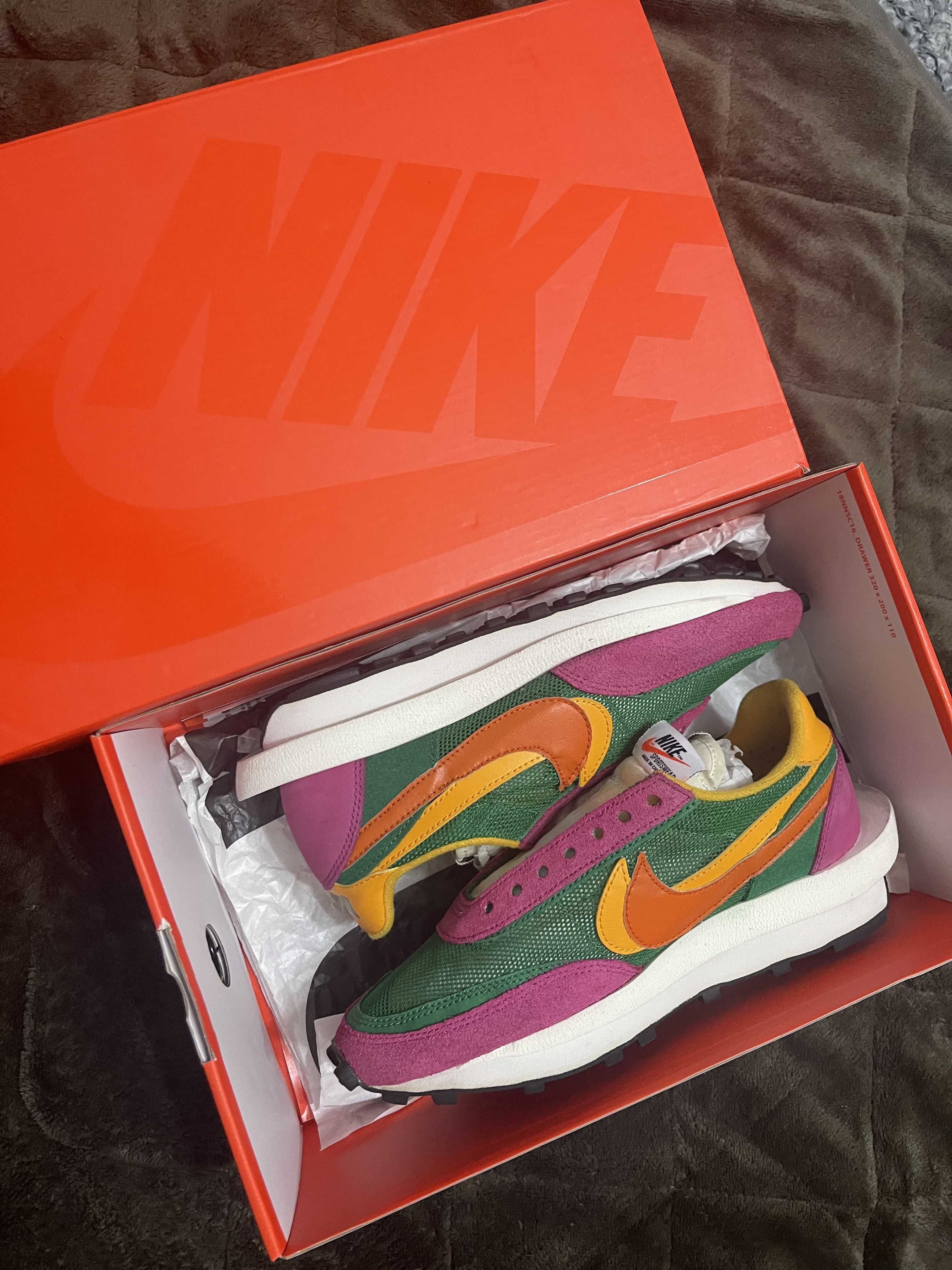 sacai × NIKE LDV WAFFLE "PINE GREEN"