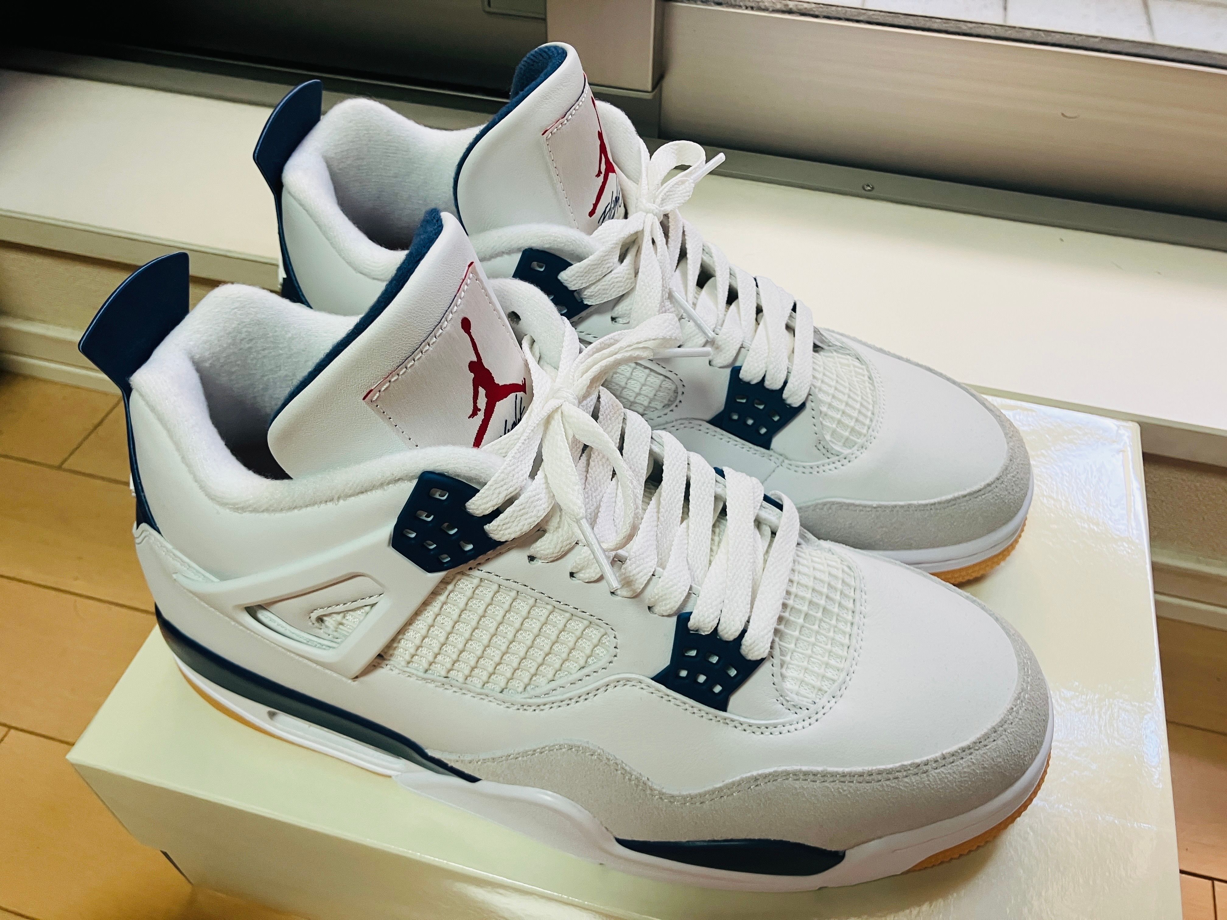 Nike SB Air Jordan 4 Retro SP "Summit White/Navy"