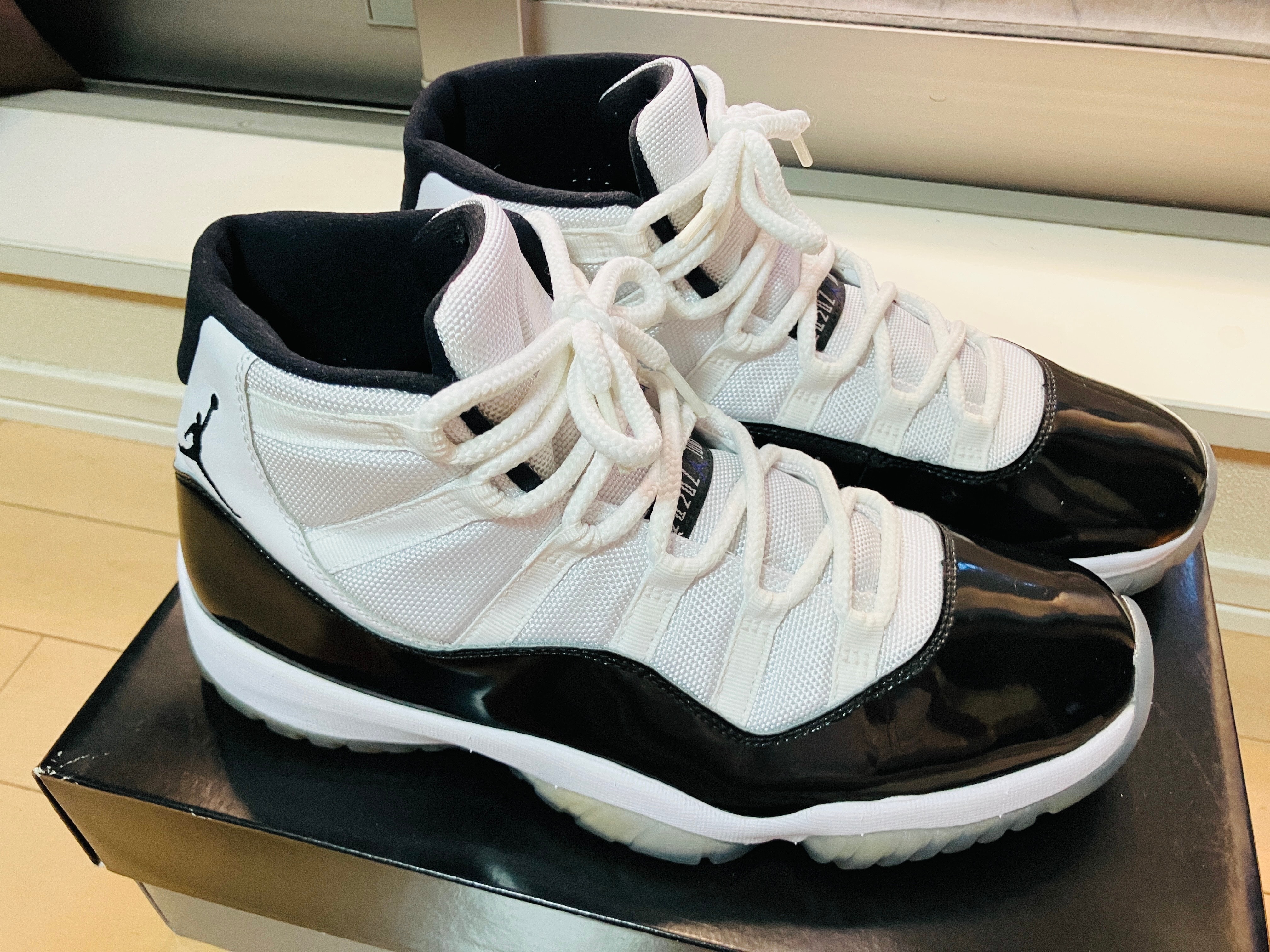 ナイキ エアジョーダン11 レトロ "コンコルド" (2018)