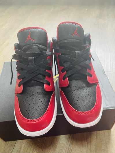 Nike GS Air Jordan 1 Low "Gym Red"