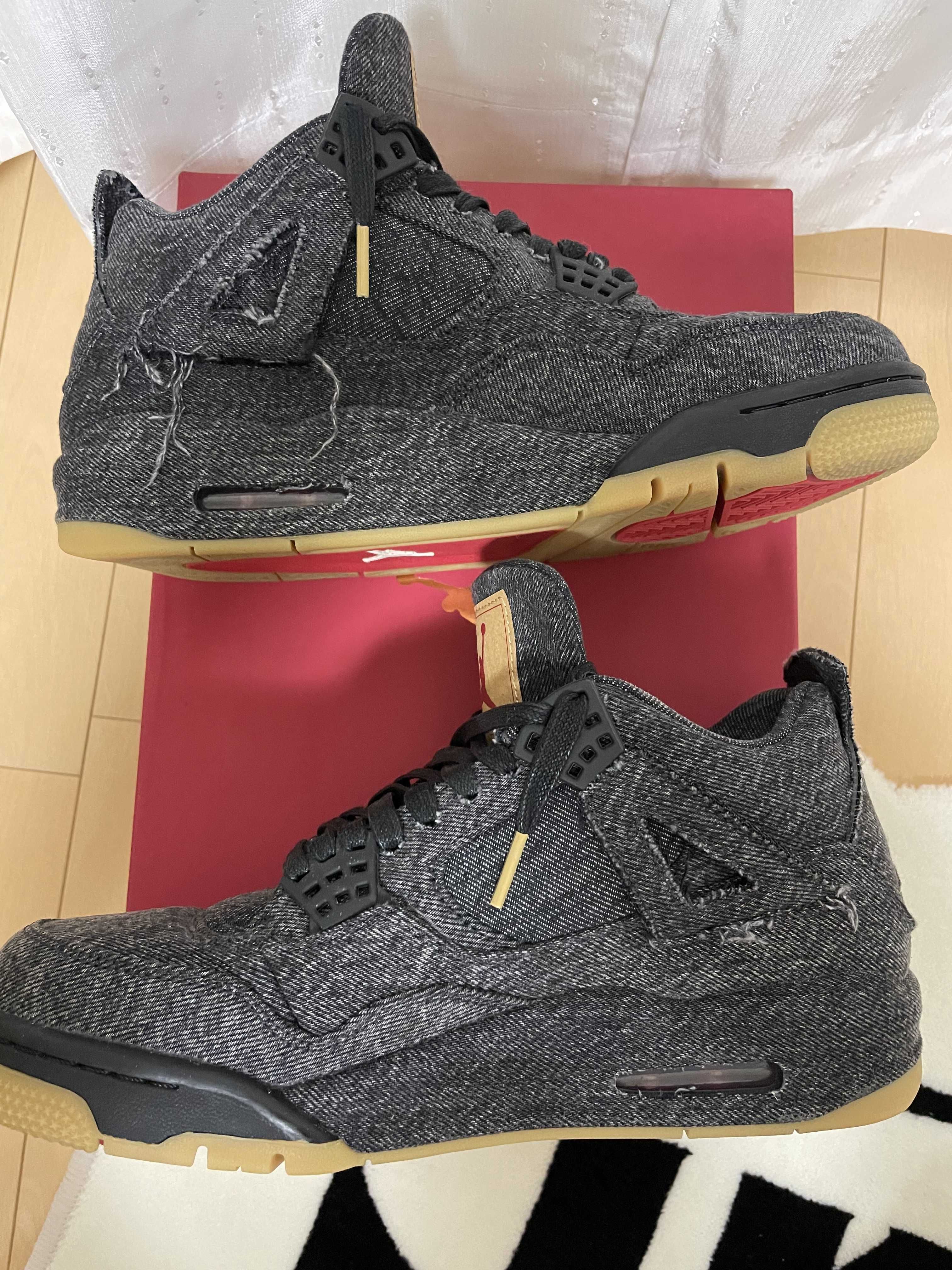 Nike × Levi's Air Jordan 4 "Black Denim" (Tag: LEVIS®)