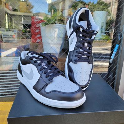 Nike Air Jordan 1 Low "Black/Light Smoke Grey"