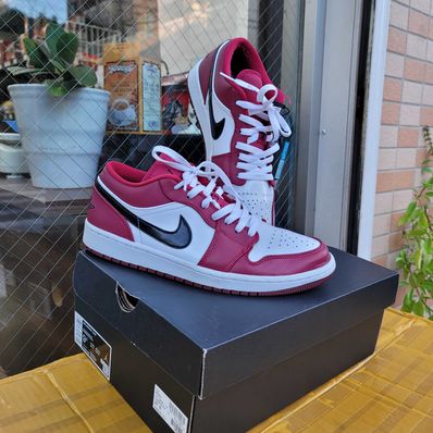 Nike Air Jordan 1 Low "Noble Red"