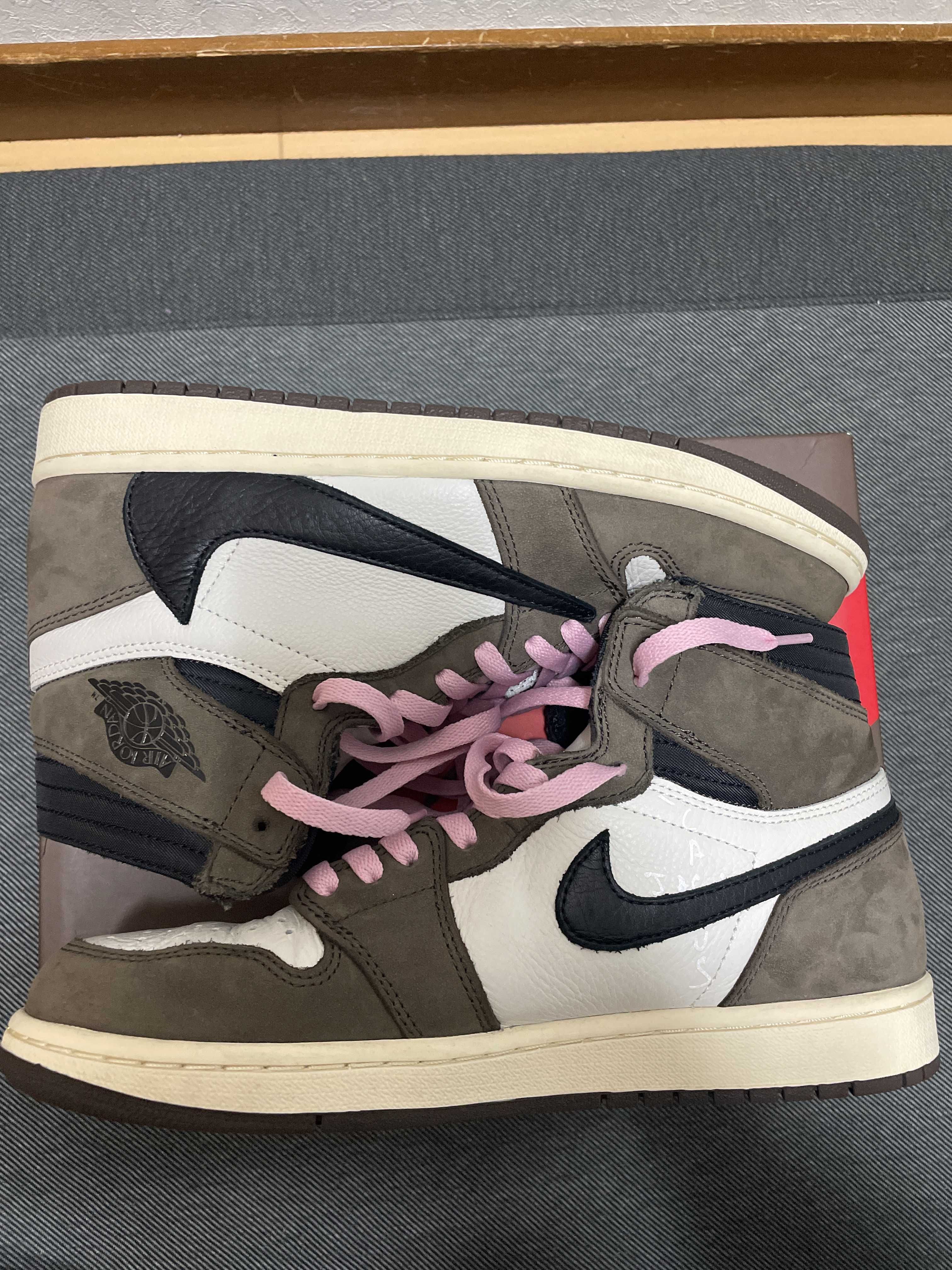 Travis Scott × Nike Air Jordan 1 Retro High OG TS SP "Sail/Dark Mocha"