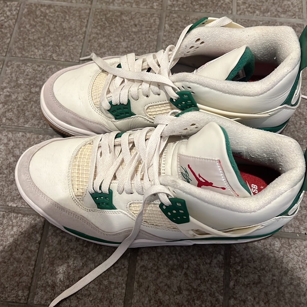 Nike SB × Air Jordan 4 Retro SP "Pine Green"